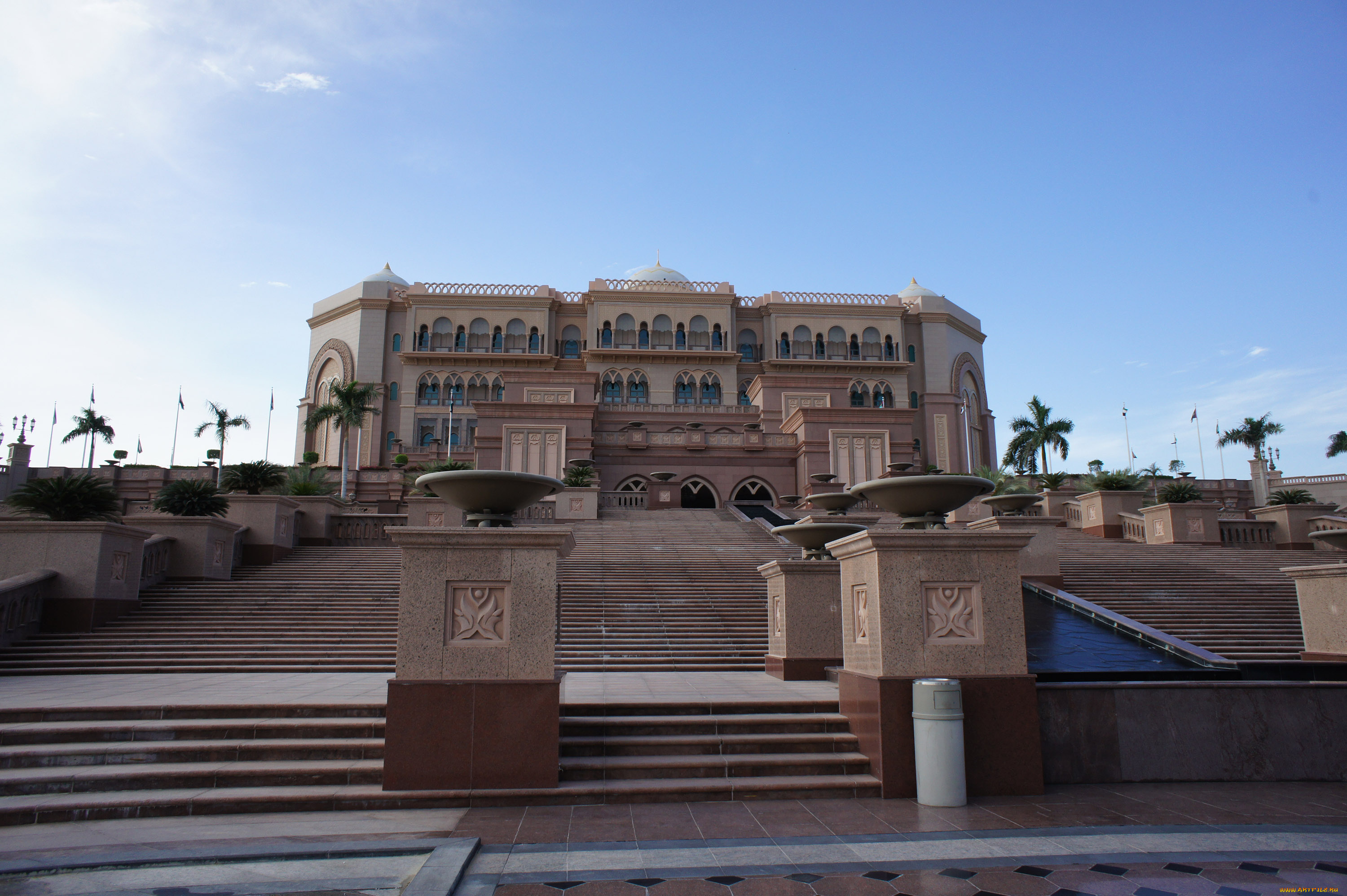 Абу-Даби, города, дворцы, замки, крепости, дворец