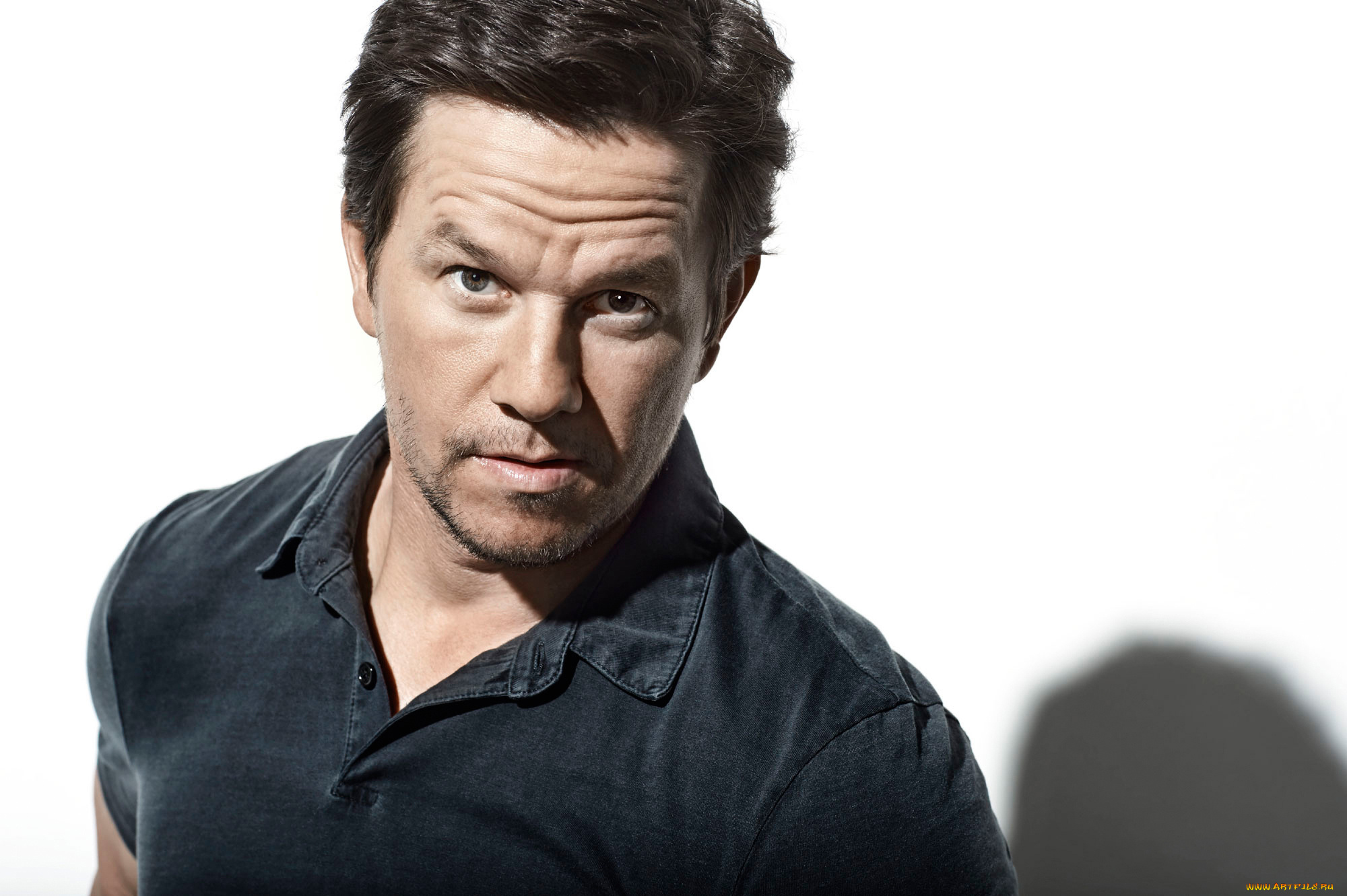 мужчины, mark, wahlberg, марк, уолберг, mark, wahlberg, актер, взгляд, рубашка, patrik, giardino, журнал, mens, health