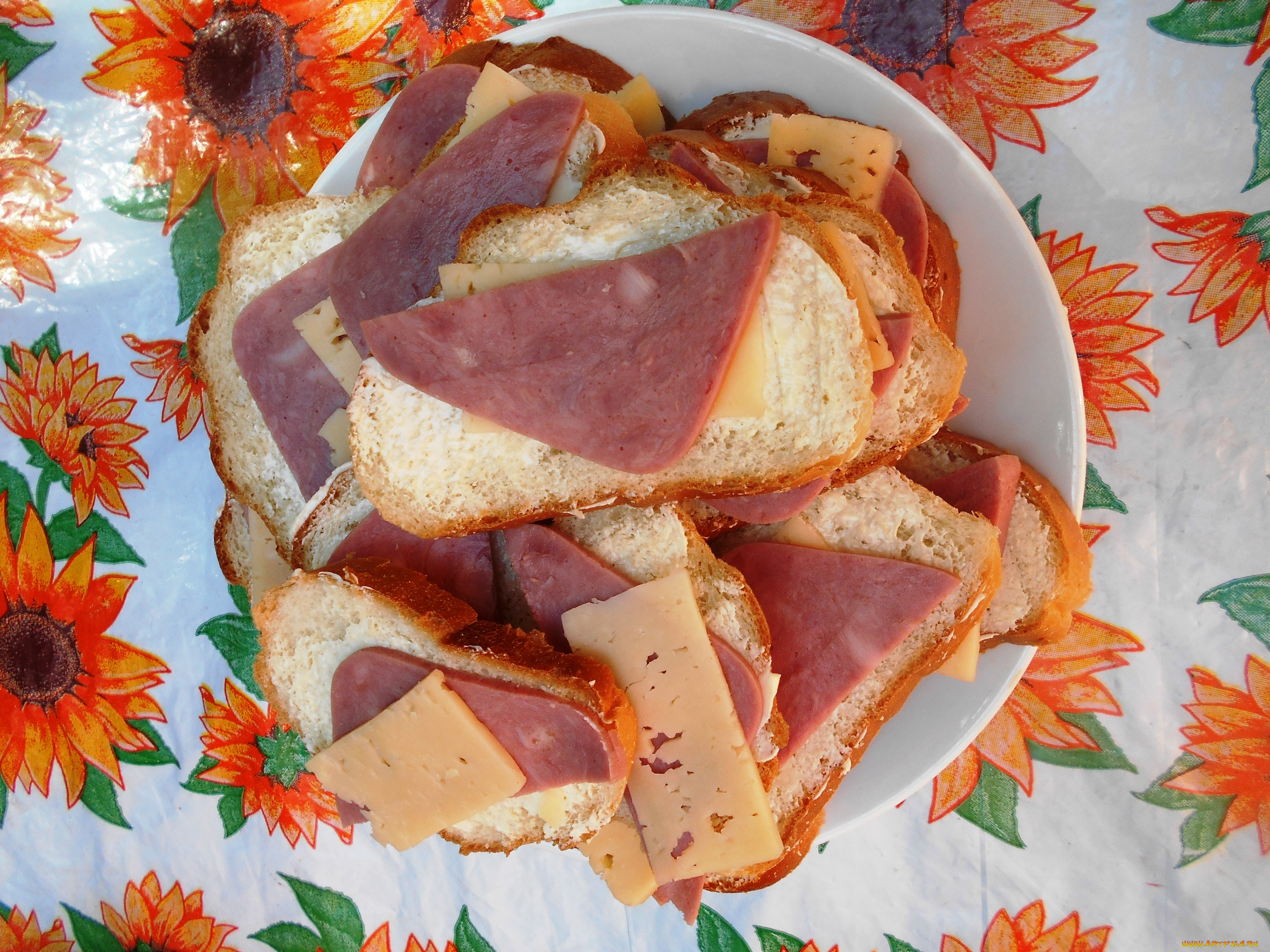 еда, бутерброды, , гамбургеры, , канапе, колбаса, хлеб, сыр