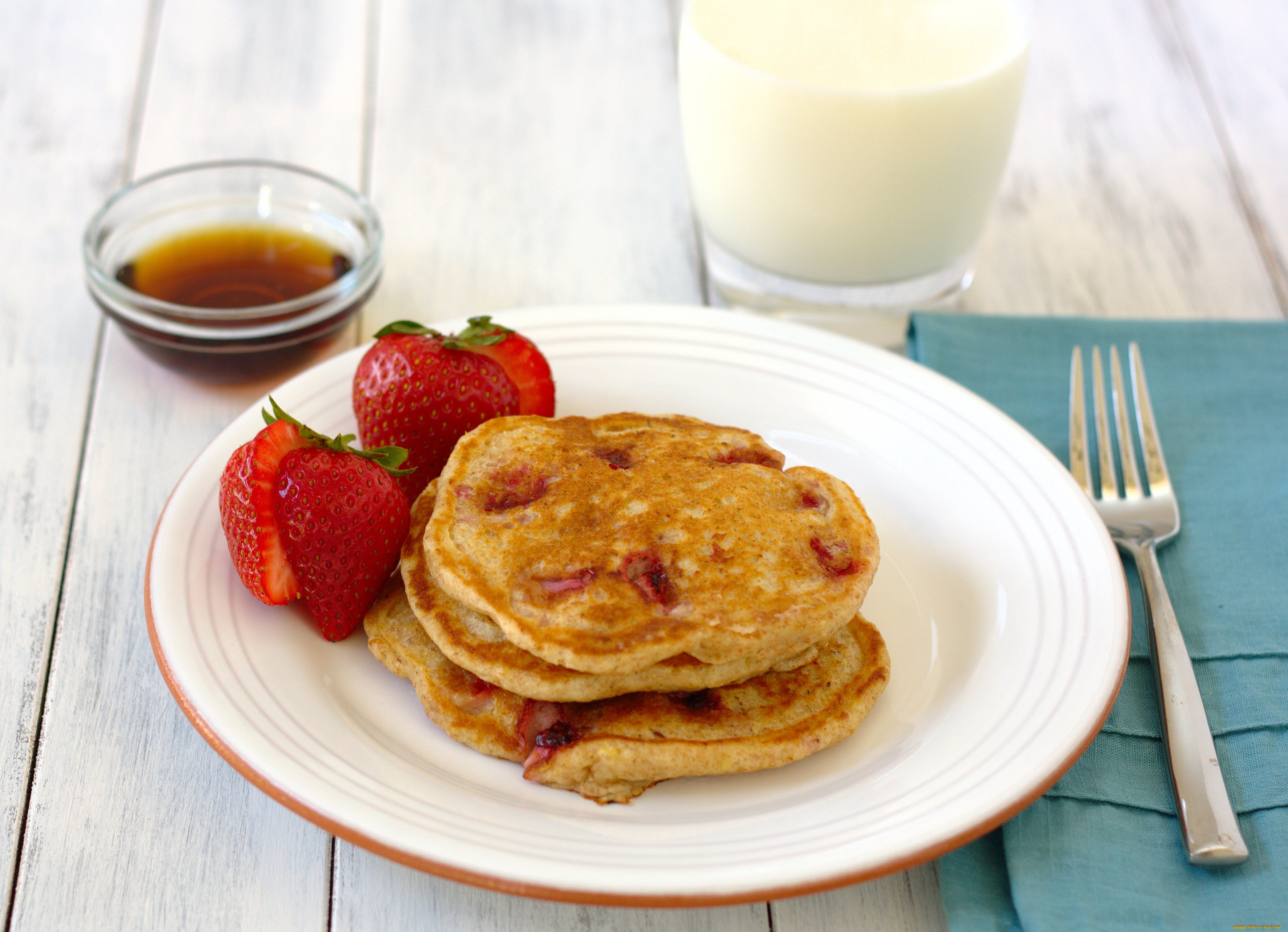 еда, блины, , оладьи, оладьи, клубника, ягоды