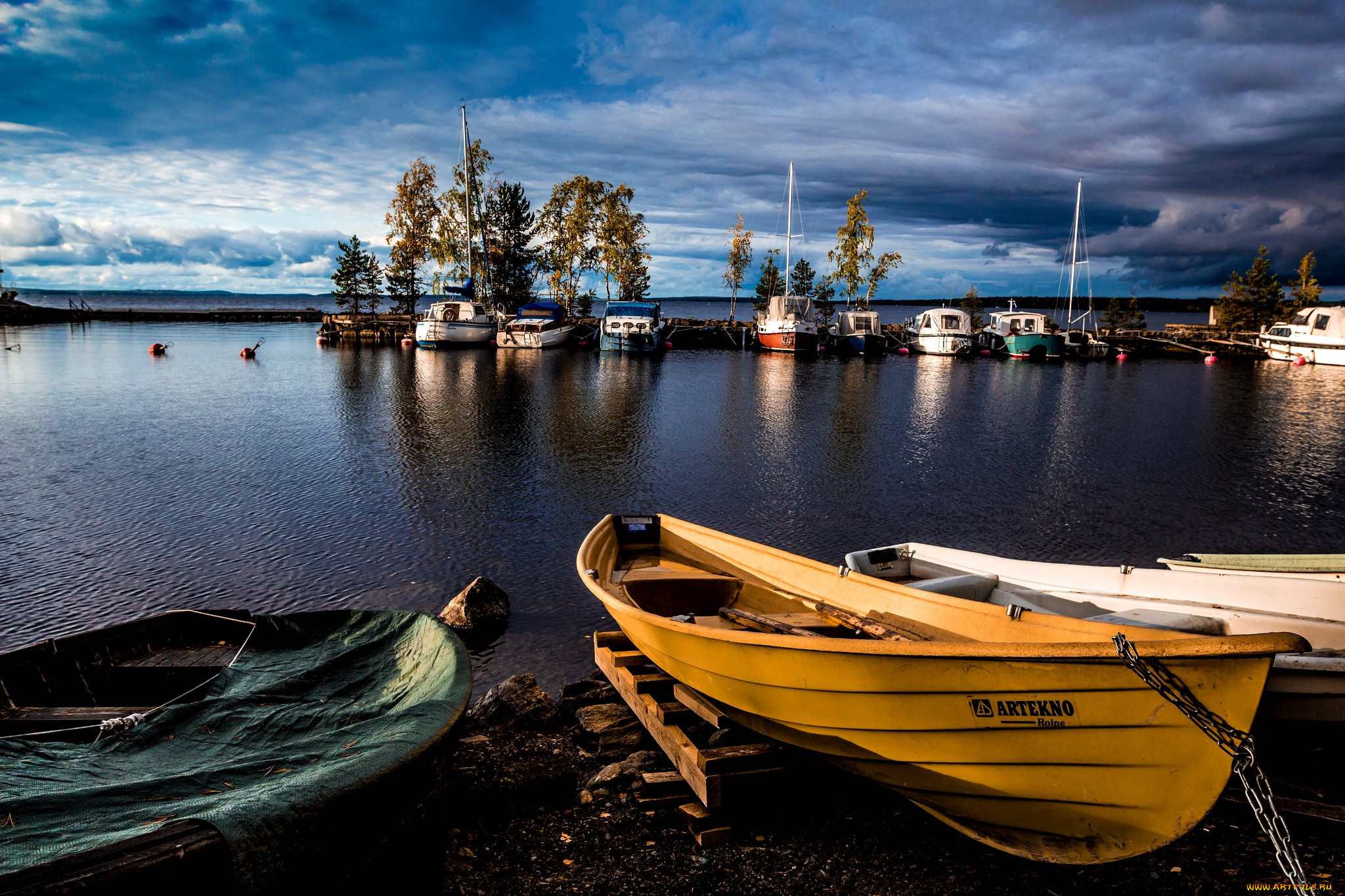 корабли, лодки, , шлюпки, озеро, деревья, небо, облака