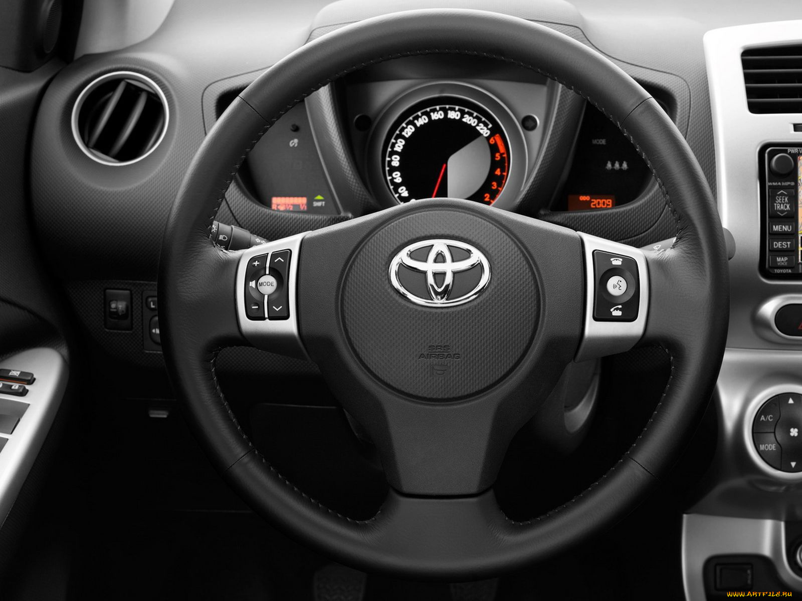 автомобили, спидометры, торпедо