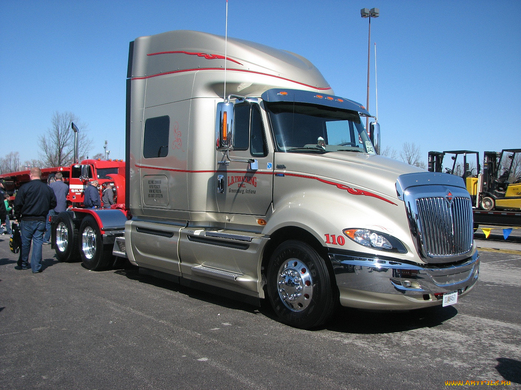 автомобили, international