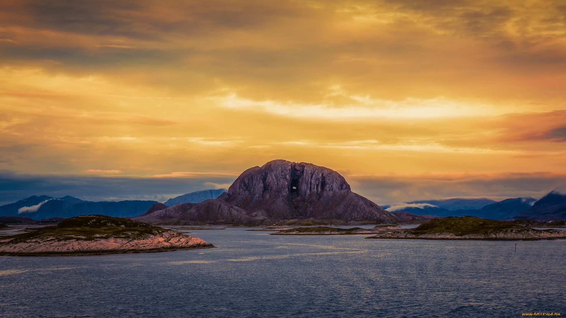 природа, побережье, море, горы, острова, тучи