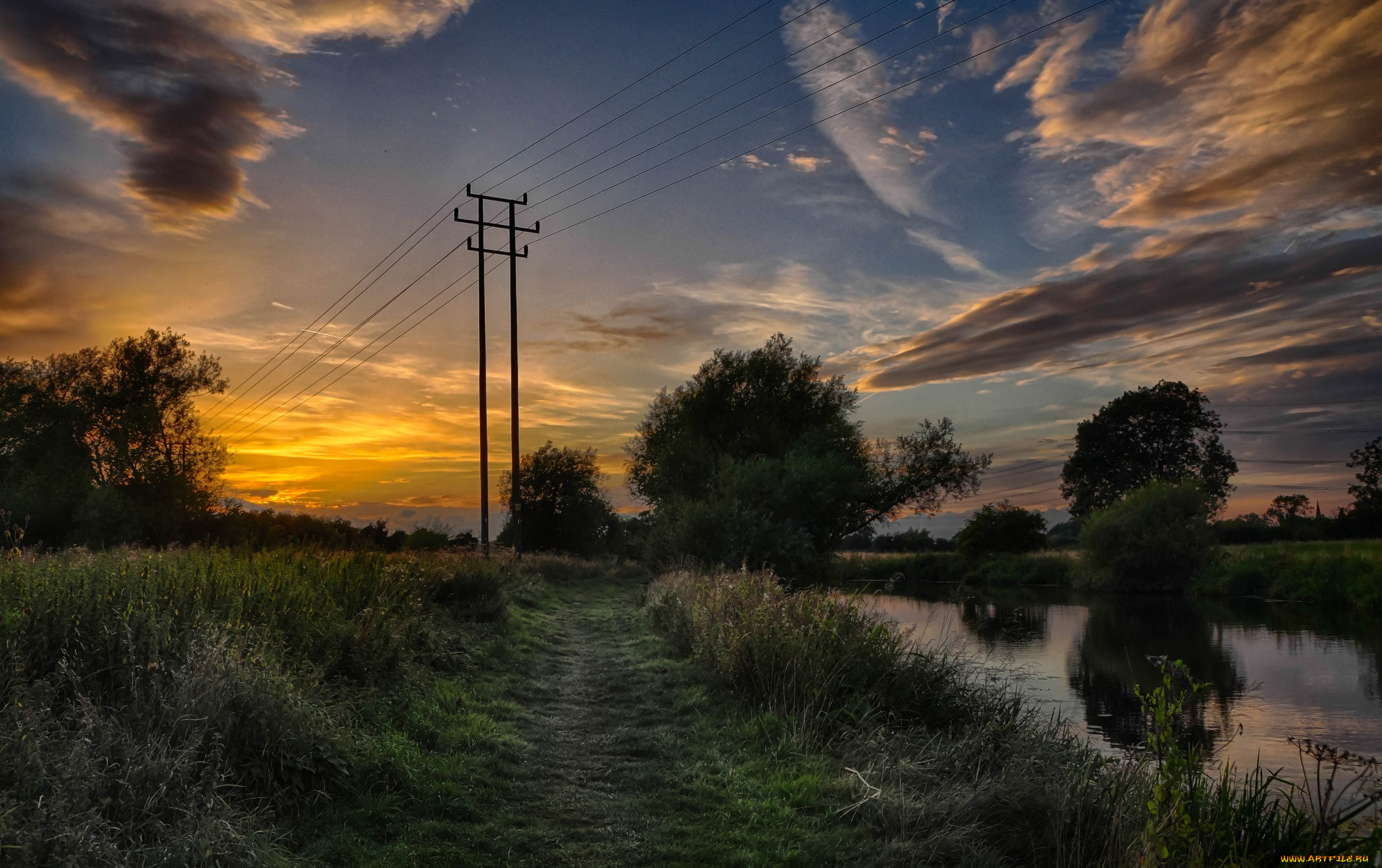 природа, дороги, река, трава, деревья, дорога, тучи, сумрак