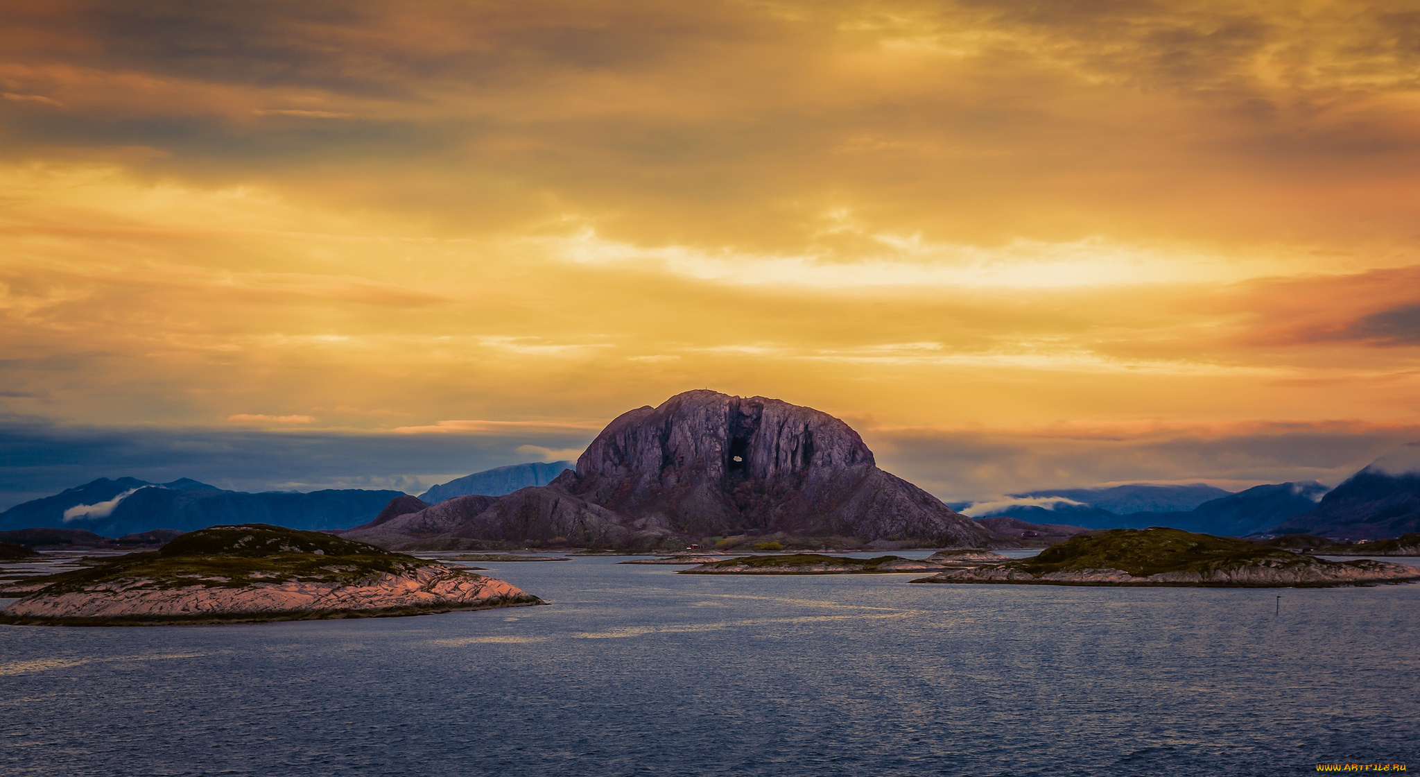 природа, побережье, море, горы, острова, тучи