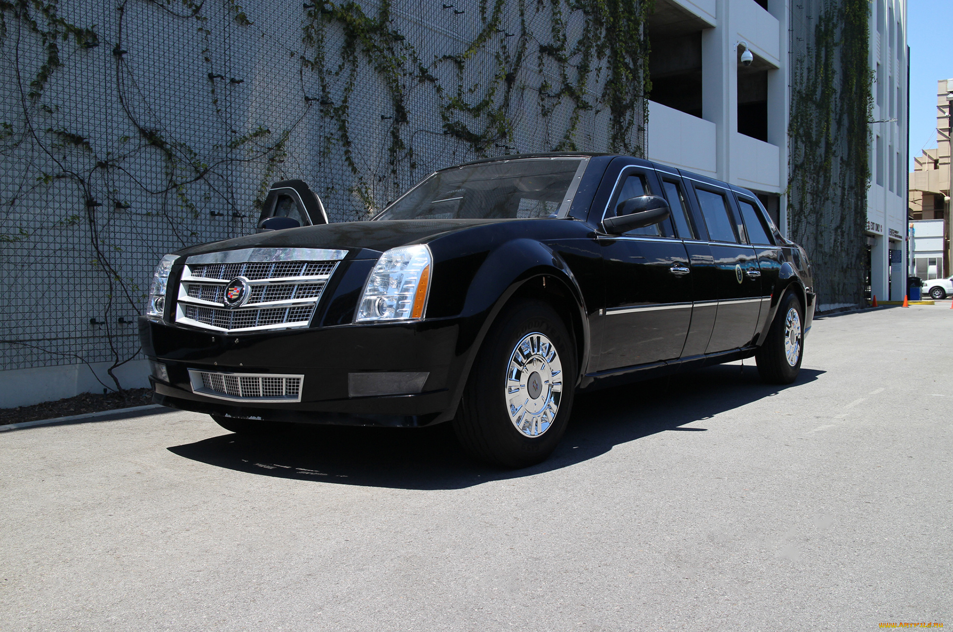 cadillac, one, barack, obama`s, new, presidential, limousine, 2009, автомобили, выставки, и, уличные, фото, 2009, limousine, presidential, new, obama, cadillac, barack, one