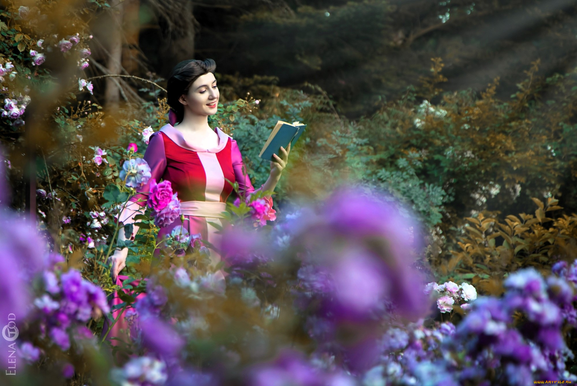 девушки, tomka, violea, образ, косплей, наряд, костюм, платье, книга, сад, цветы, деревья