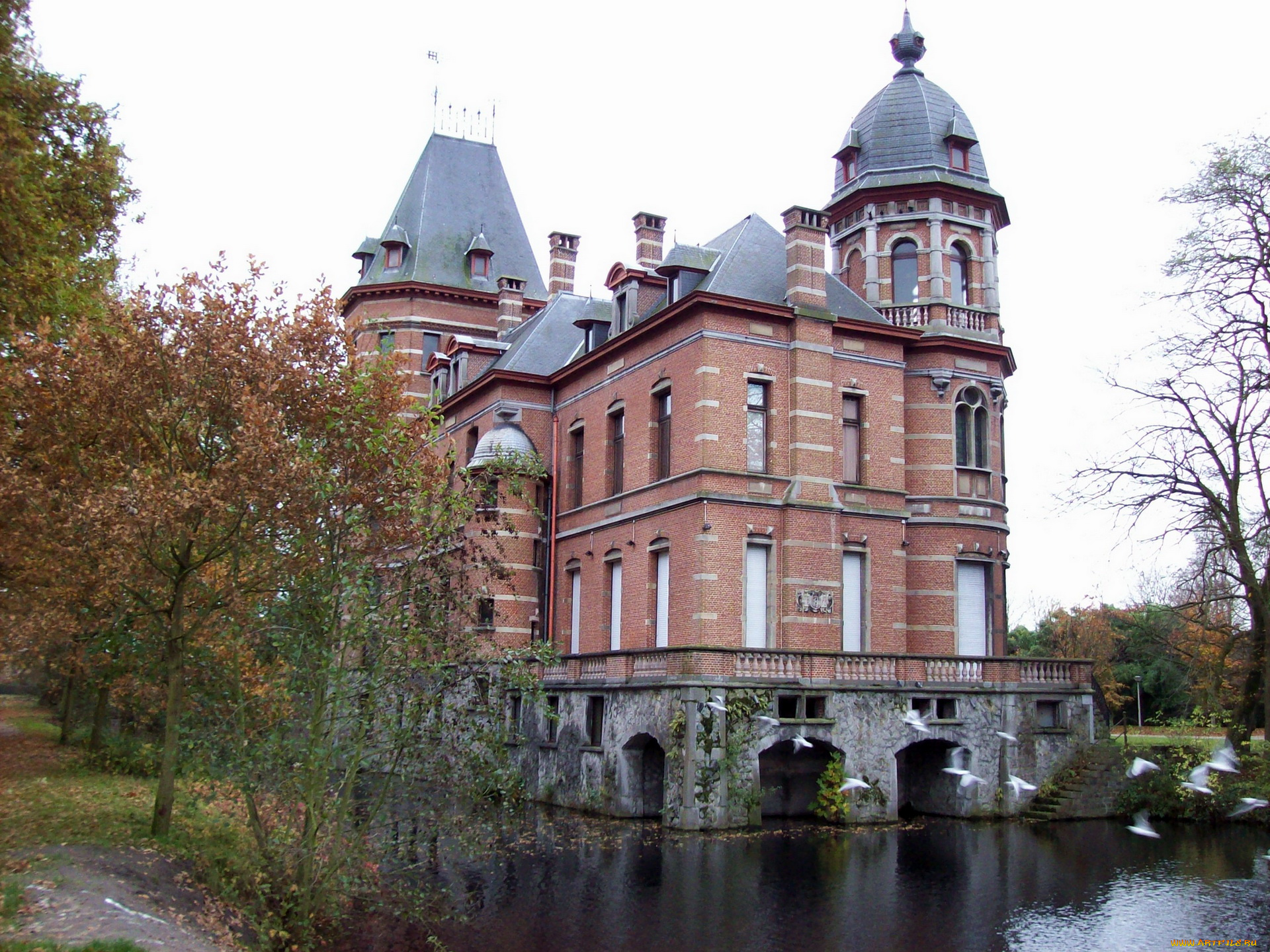 bouuaert, castle, belgium, города, дворцы, замки, крепости, замок, вода, птицы, деревья