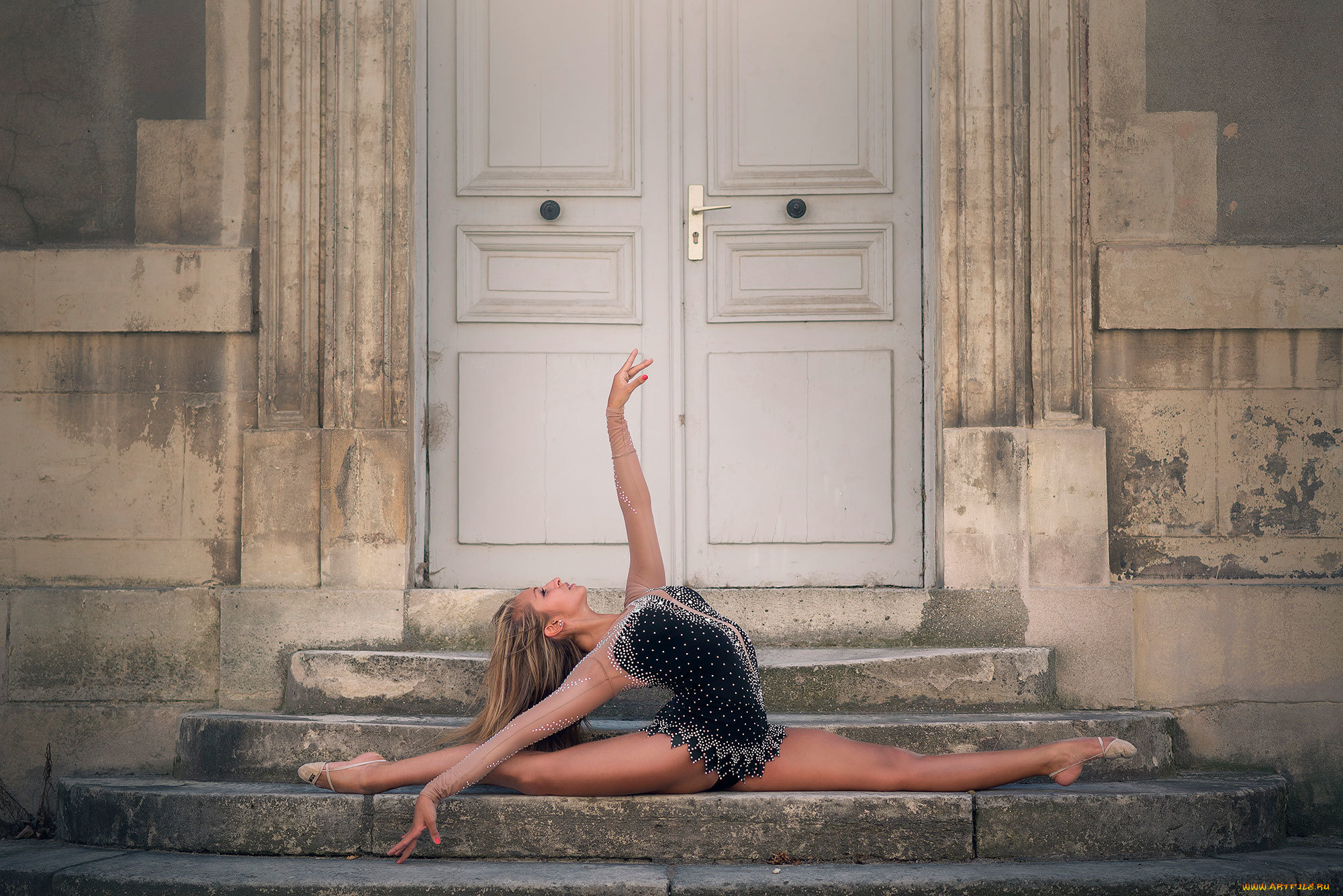 спорт, гимнастика, ступеньки, шпагат, гимнастка