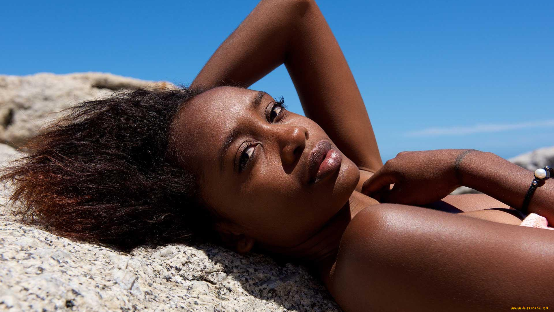 девушки, -unsort, , темнокожие, девушка, мулатка, темнокожая, чернокожая, поза, взгляд