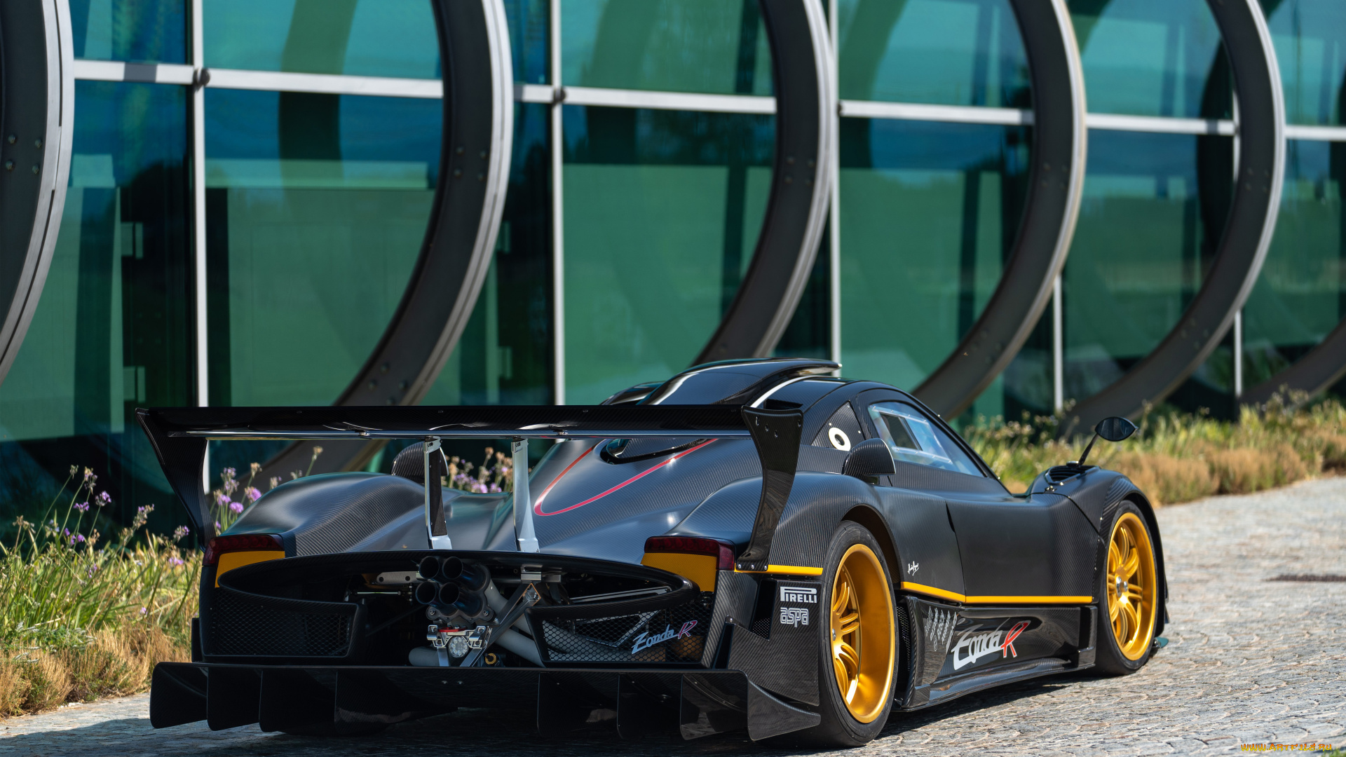 автомобили, pagani