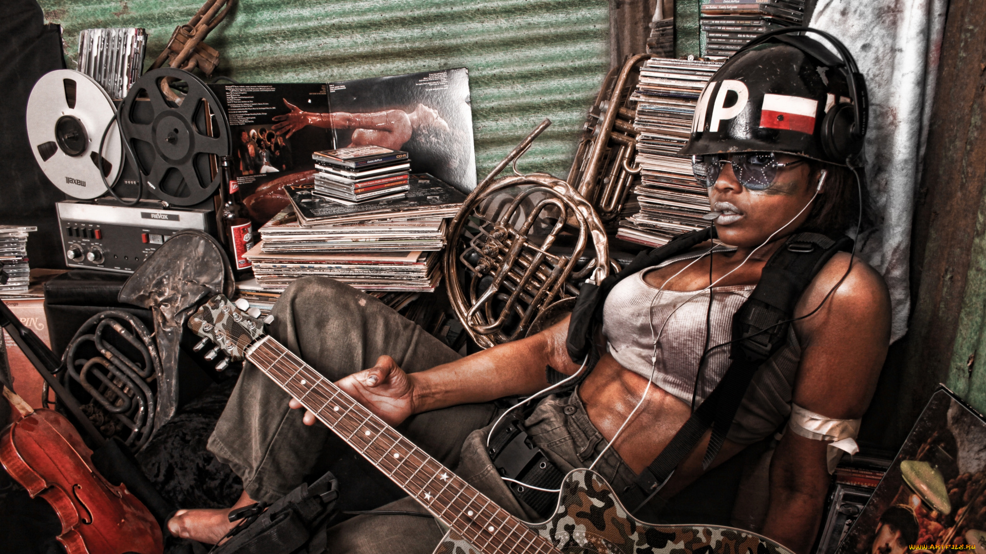 девушки, -unsort, , темнокожие, магнитофон, скрипка, наушники, очки, каска, гитара, музыкальные, инструменты, диски