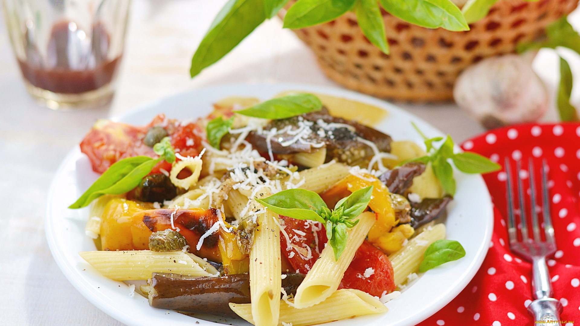 еда, макаронные, блюда, макароны, перец, помидоры, зелень