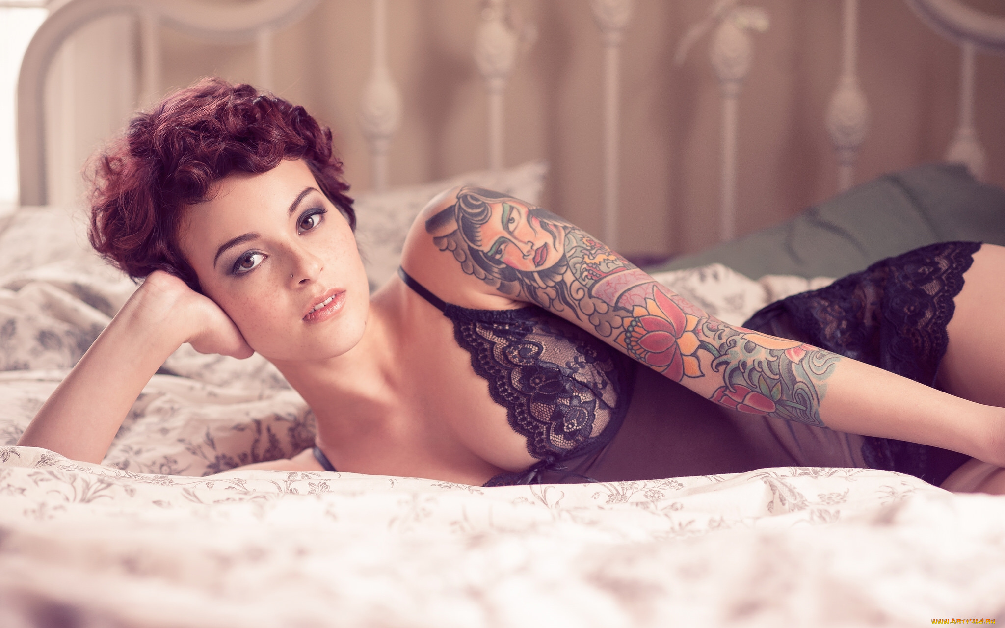 kara, mcgnarley, девушки, постель, тату, kara, mcgnarley