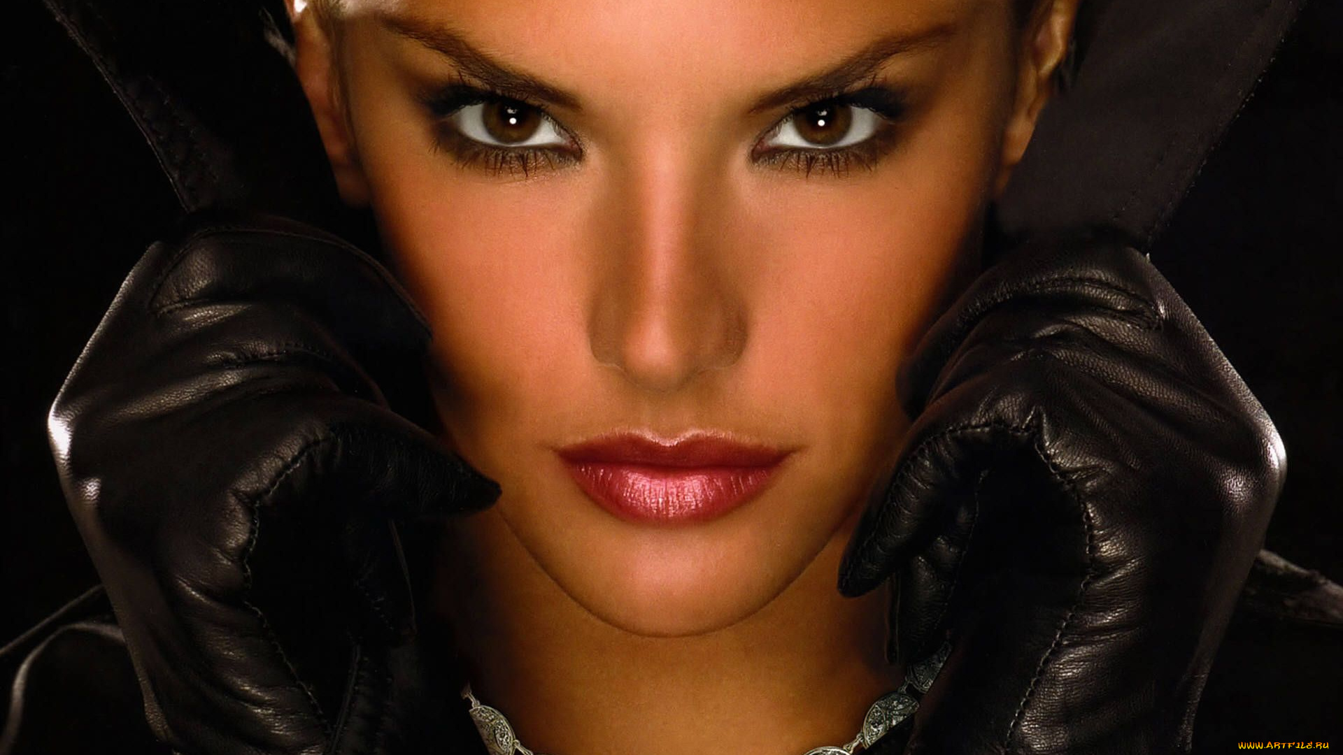 девушки, alessandra, ambrosio, модель, лицо, перчатки, ожерелье