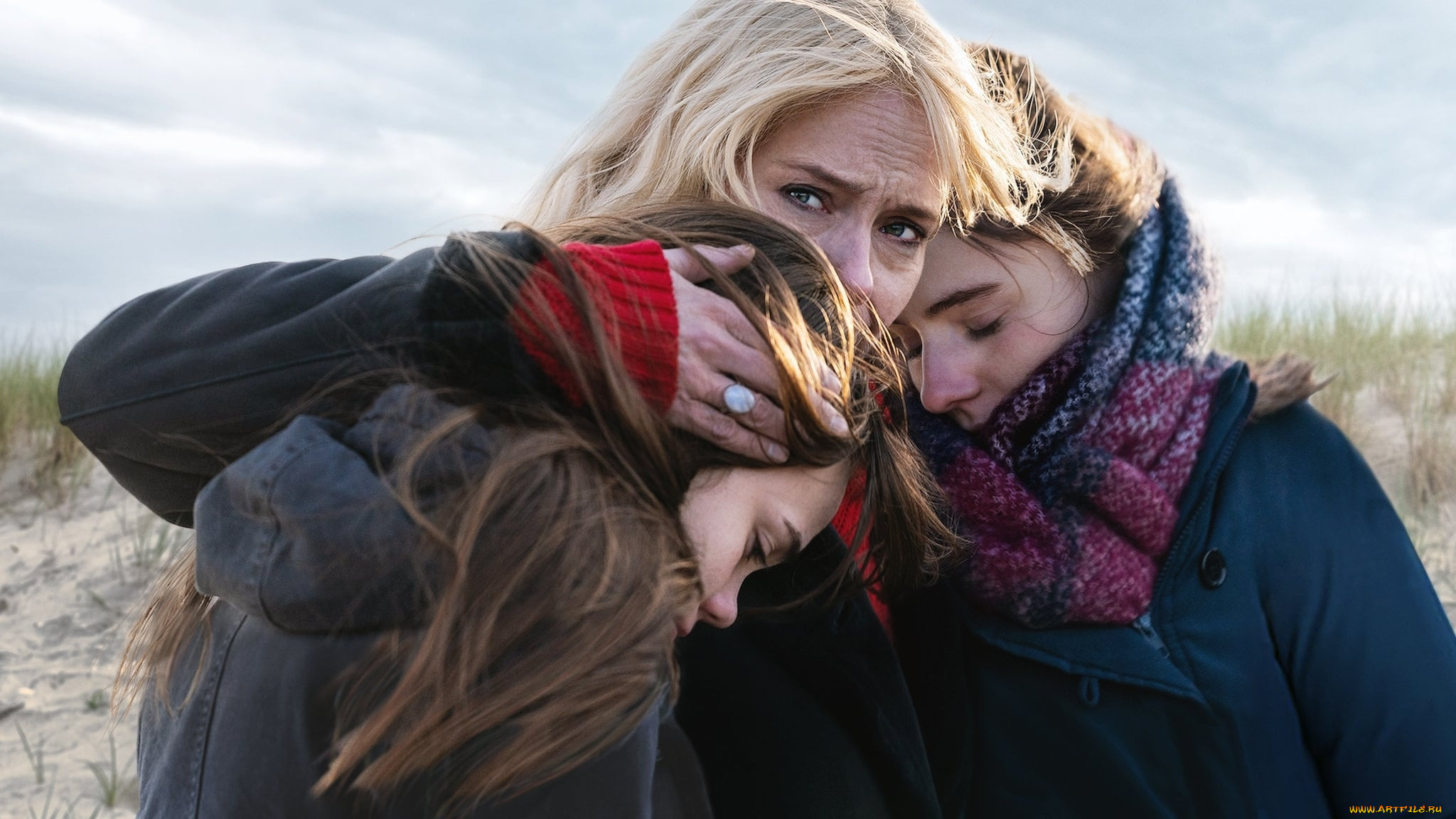 lost, girls, , , 2020, кино, фильмы, lost, girl, исчезнувшие, триллер, драма, детектив, amy, ryan, mari, gilbert