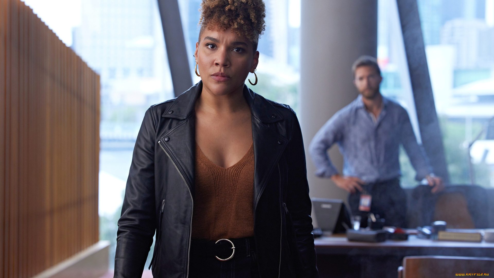 blacklight, ||, 2022, кино, фильмы, blacklight, боевик, author, oreskis, emmy, raven, lampman, триллер, кадры, из, фильма, новинки, кино, игра, теней, mira, jones