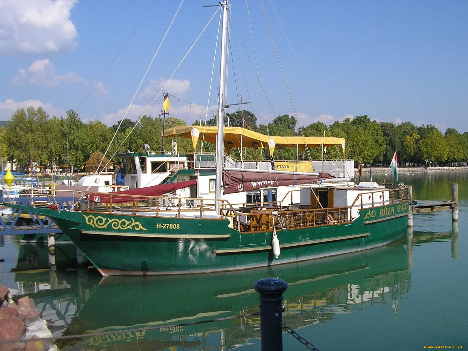 корабли, Яхты