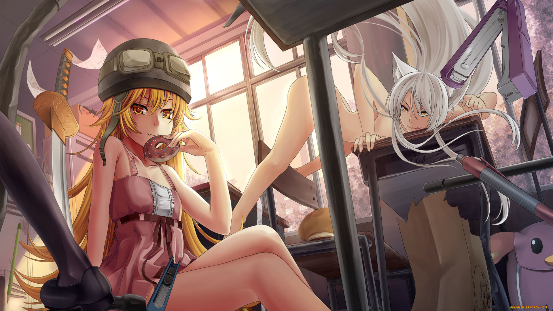 аниме, bakemonogatari, взгляд, девушки, oshino, shinobu, hanekawa, tsubasa, art, кошка, улыбка, rayxray, класс, парты, ушки, хвост, ушки, пончик, оружие, меч