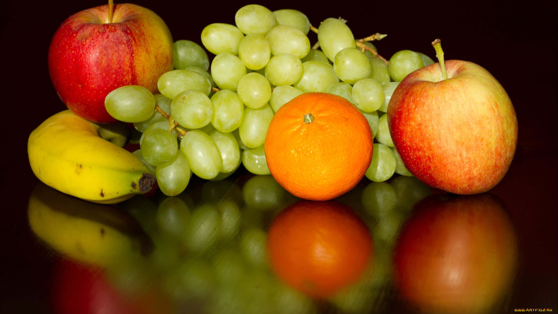 еда, фрукты, ягоды, яблоки, виноград, банан, отражение