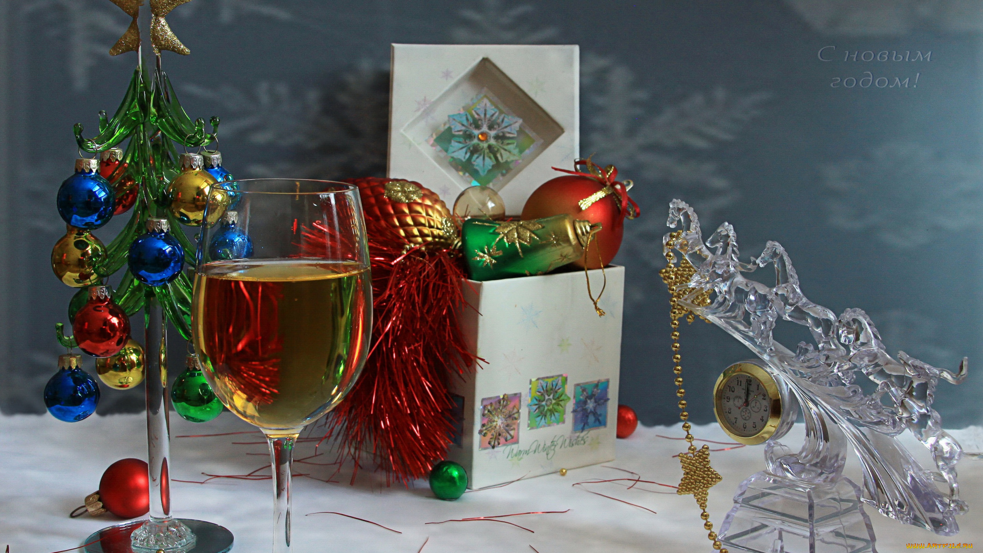 праздничные, угощения, ёлочка, вино