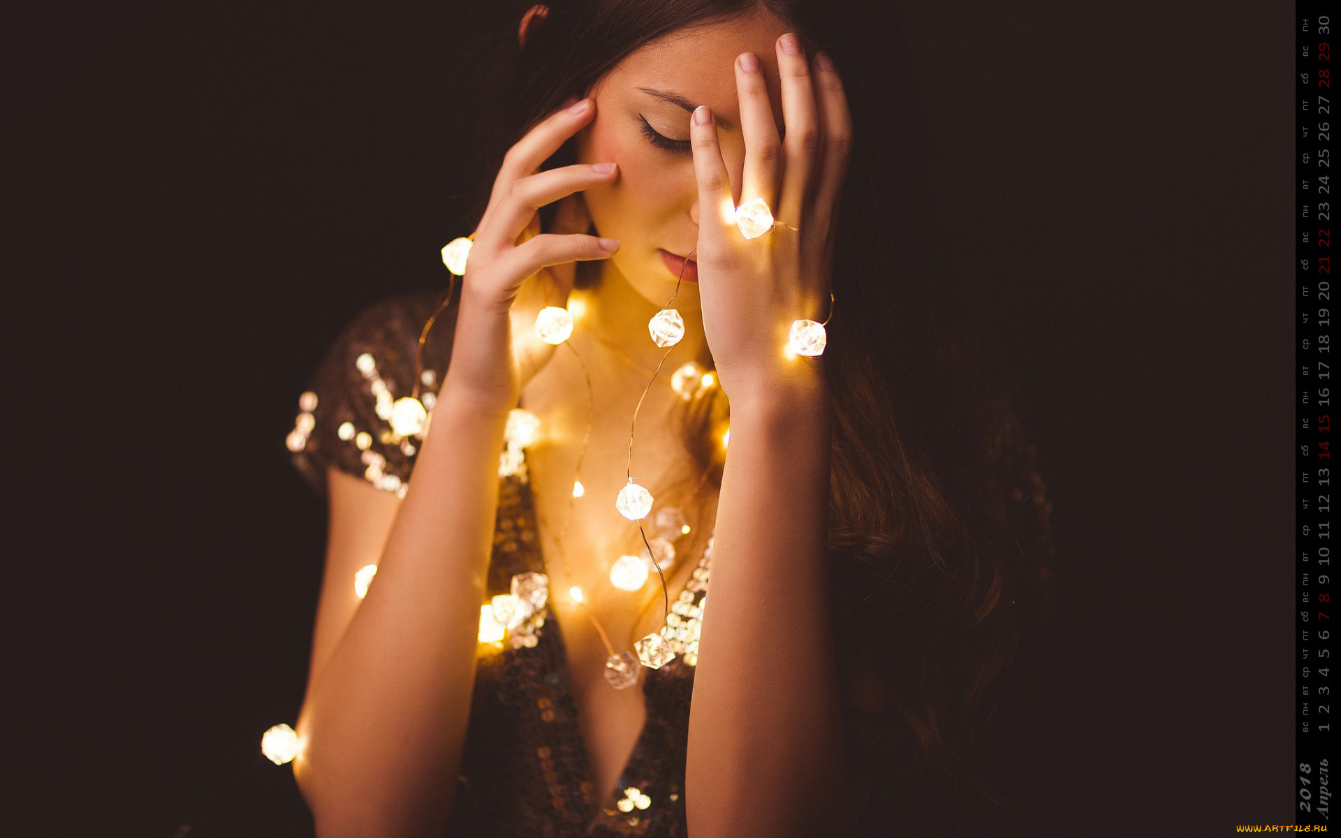 календари, девушки, гирлянда