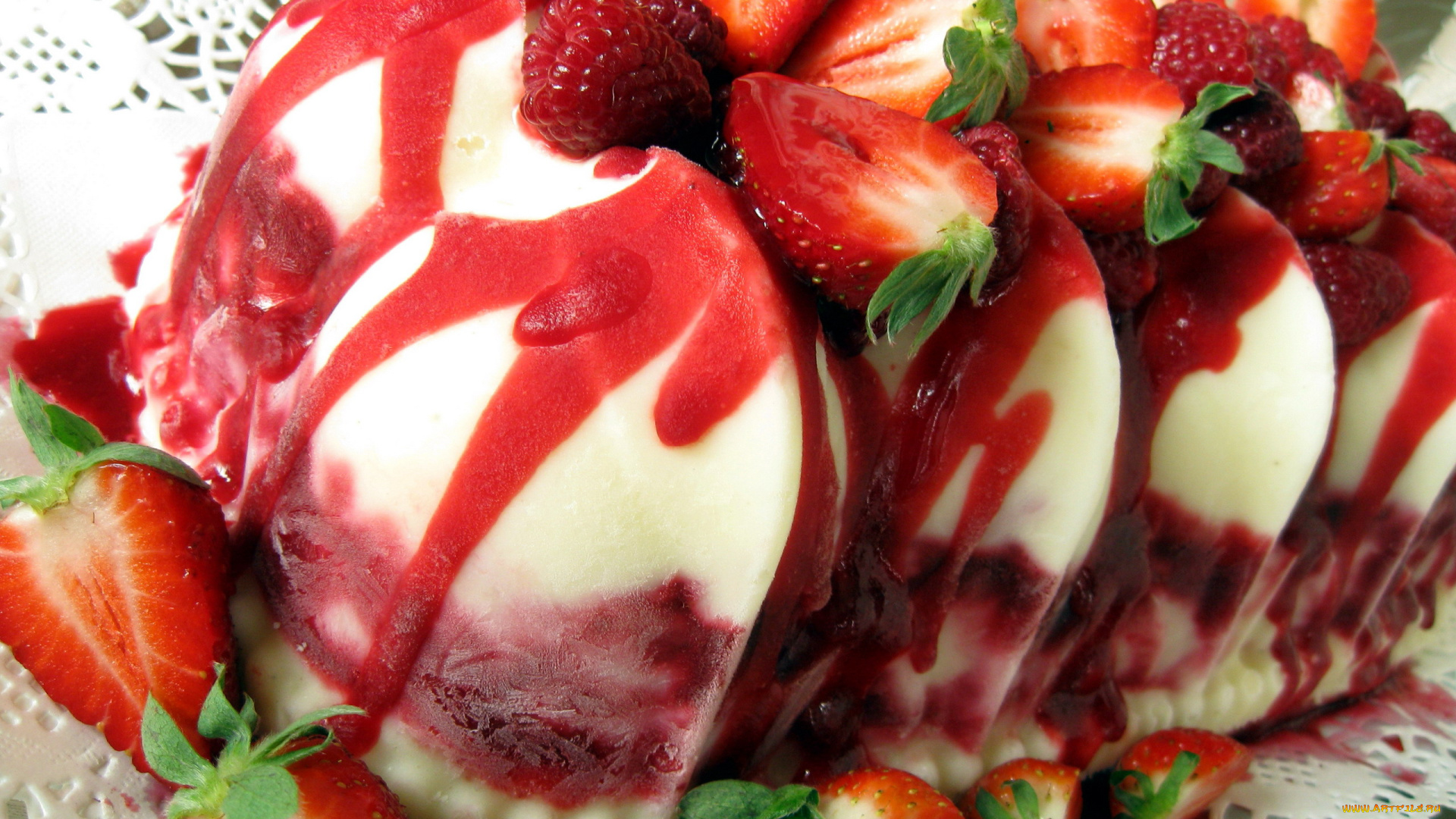 еда, мороженое, , десерты, сироп, клубника