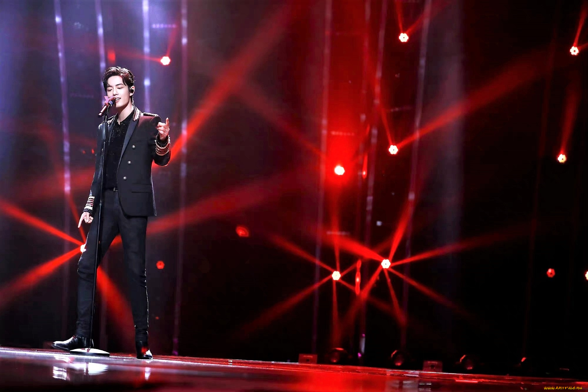 мужчины, xiao, zhan, актер, костюм, микрофон, сцена