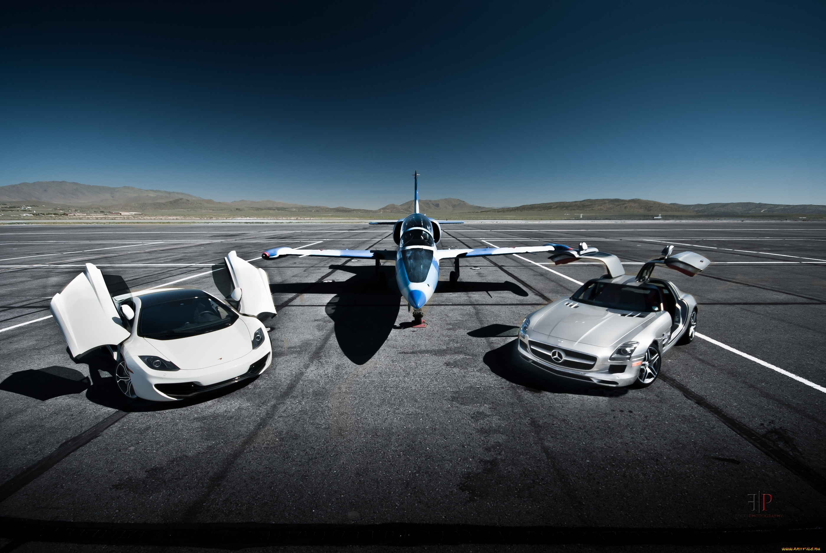 автомобили, разные, вместе, mclaren, mp4-12c, mercedes-benz, sls, amg, aero, l-39, albatros, самолёт