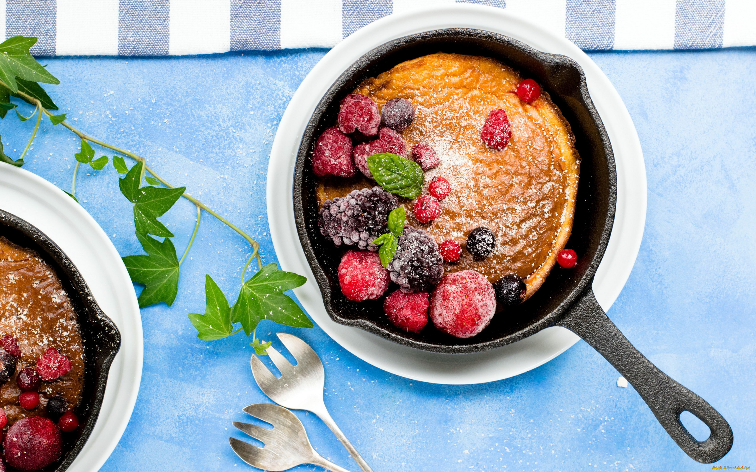 еда, блины, , оладьи, ягоды, мята, малина, ежевика