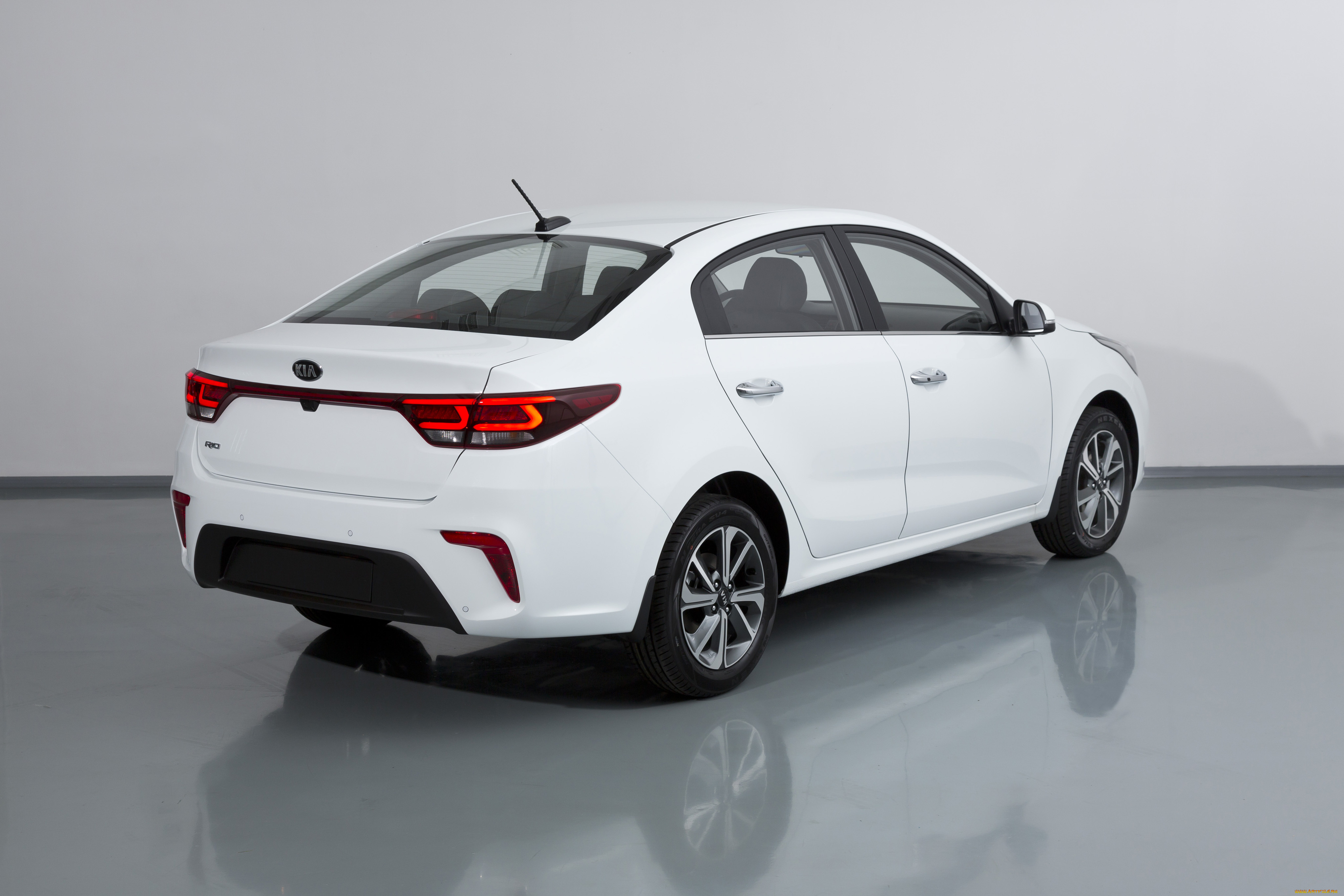 автомобили, kia