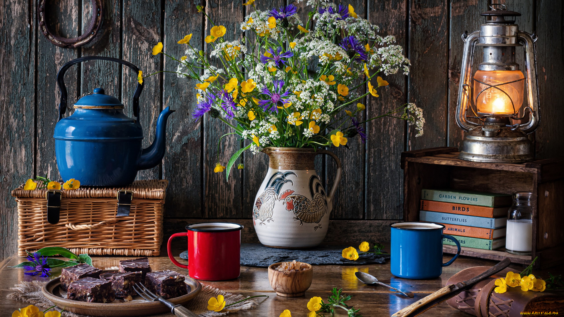 еда, натюрморт, фонарь, букет, чайник, кофе, пирожные