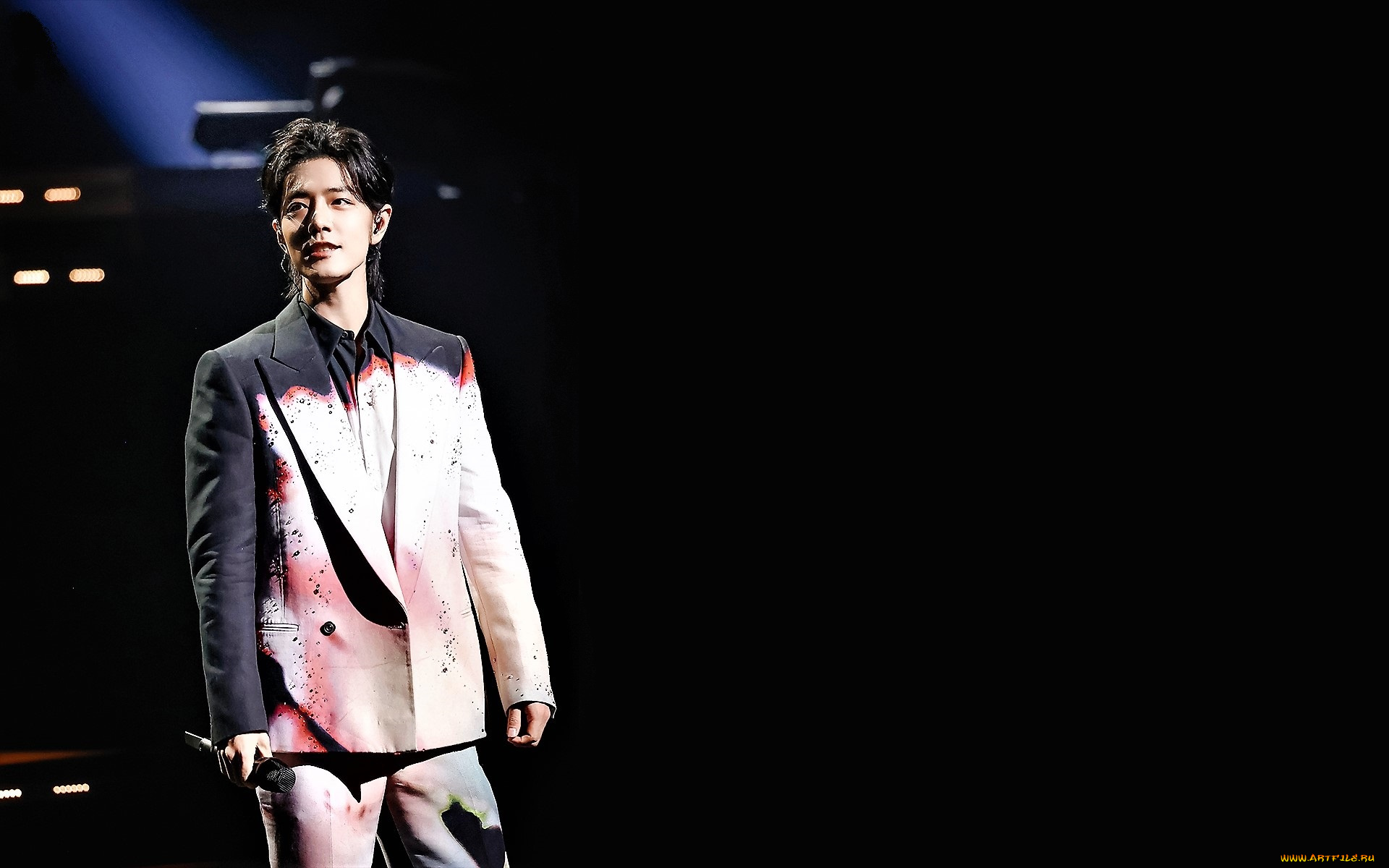 мужчины, xiao, zhan, актер, костюм, микрофон, сцена