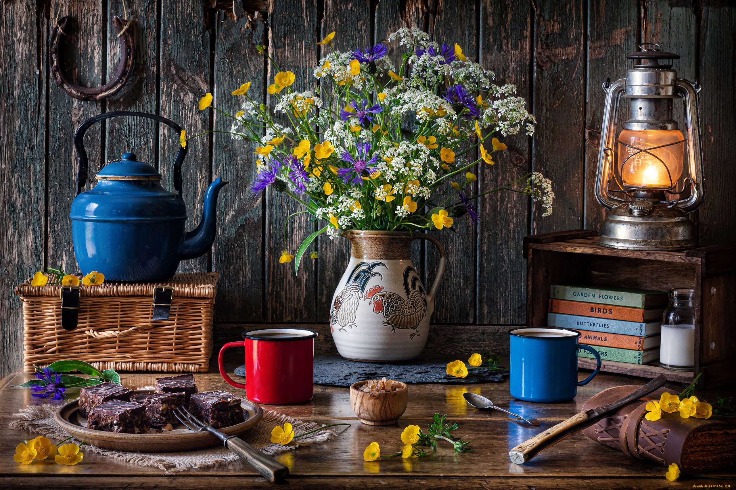 еда, натюрморт, фонарь, букет, чайник, кофе, пирожные