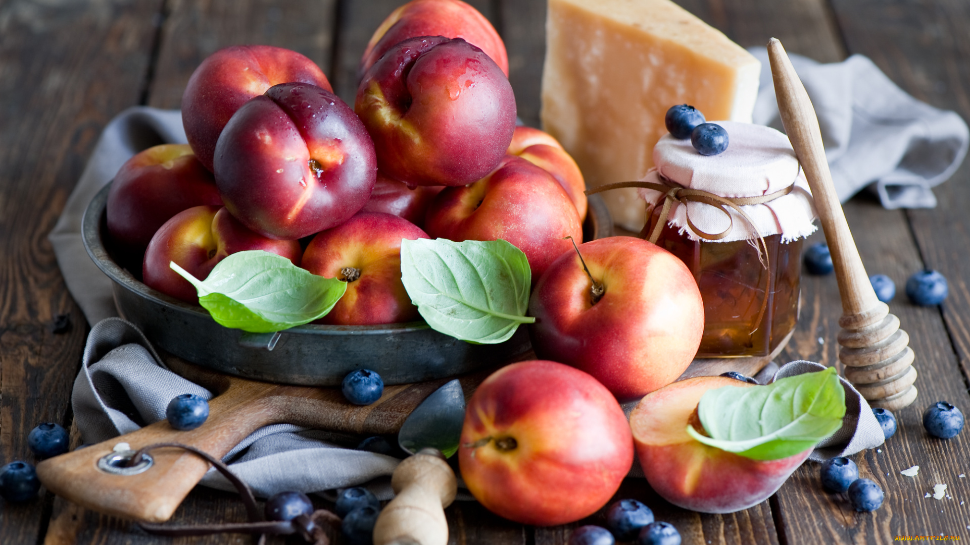 еда, фрукты, , ягоды, сыр, голубика, мед, нектарины