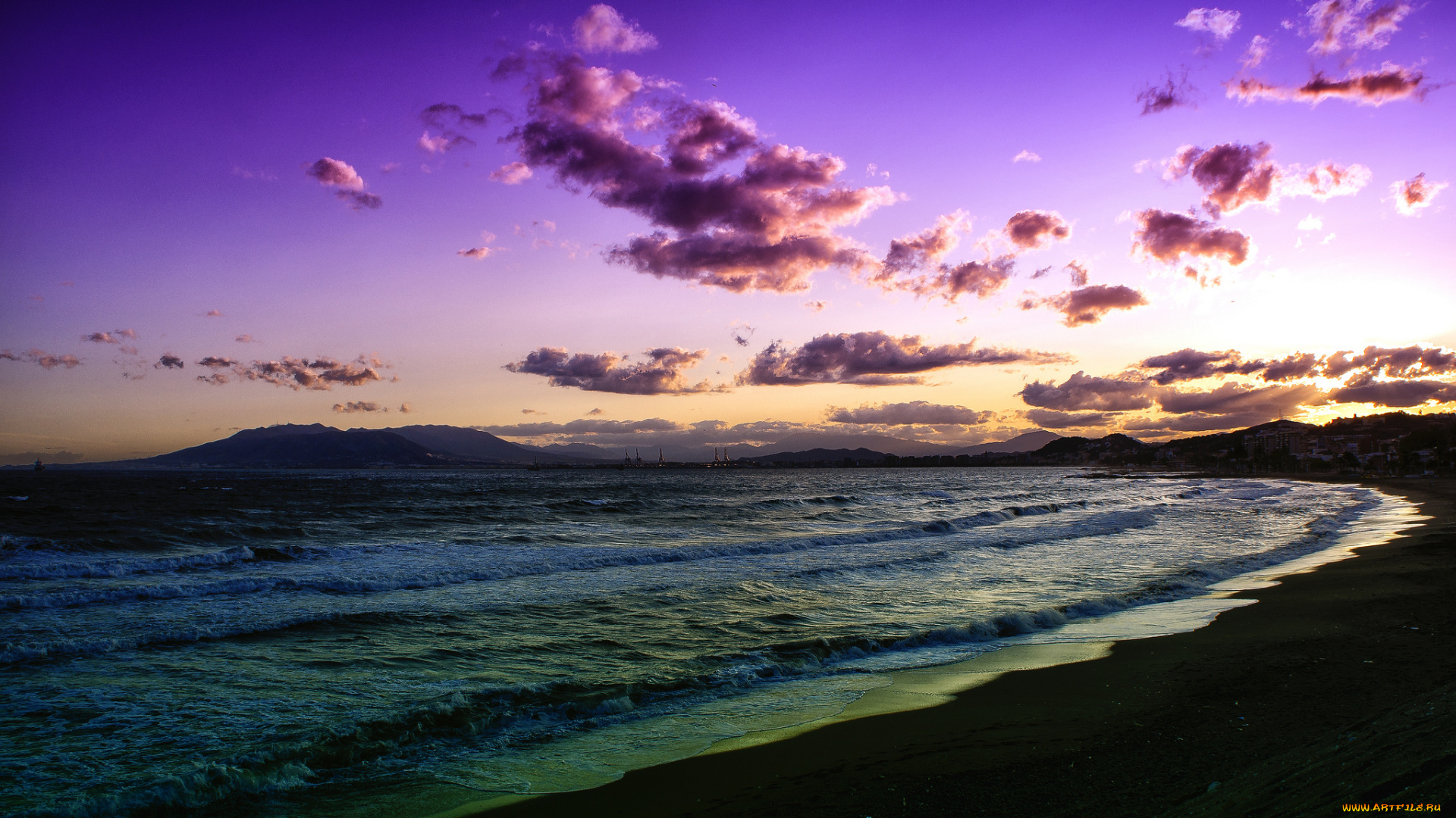 природа, побережье, море, волны, пляж, облака, закат, сиреневый