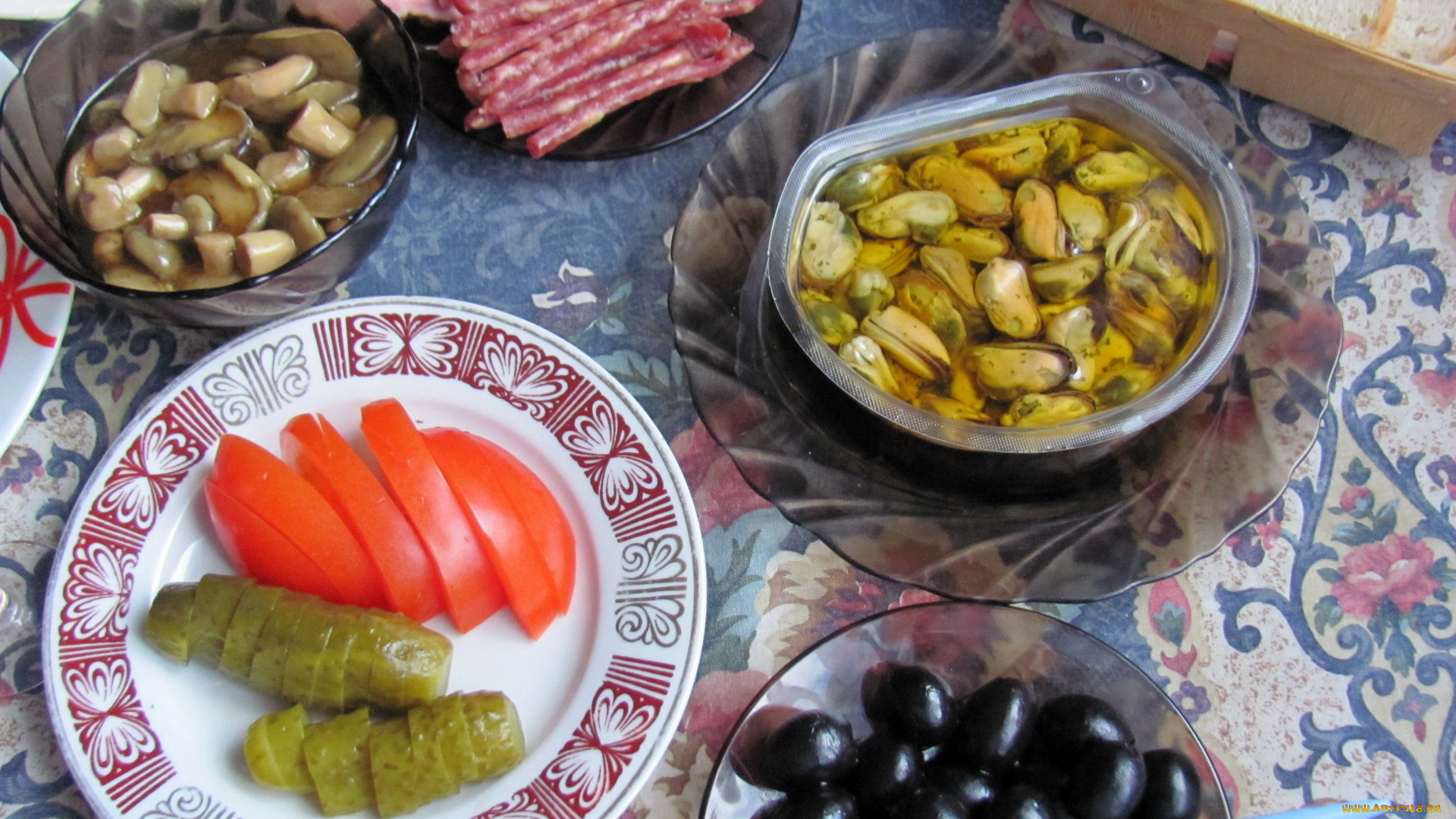 еда, разное, мидии, маслины, помидоры, огурцы, маринованные, грибы