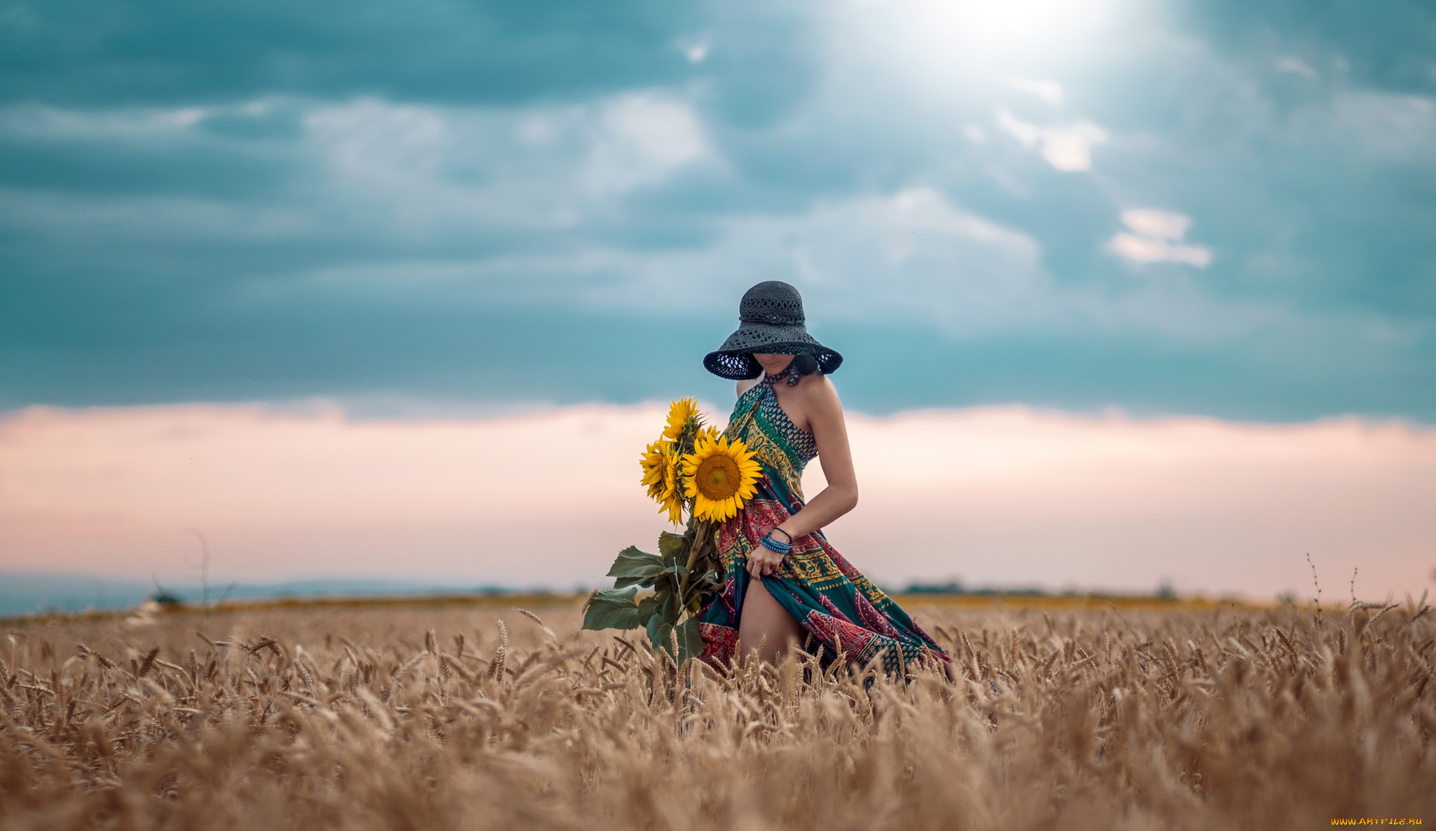 девушки, -, брюнетки, , шатенки, модель, поле, подсолнухи, растения, цветы, шляпа, женщины, на, улице