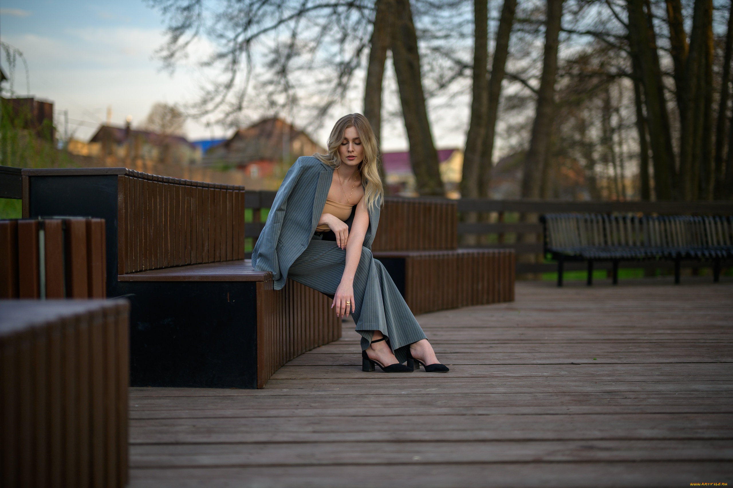 сексуальная, девушка, девушки, -, брюнетки, , шатенки, девушка, женщина, шатенка, темноволосая, сексуальная, модель, звезда, позирует, разная, обувь, верхняя, стильная, одежда, нижнее, эротическое, бельё, трусы, лифчик, колготки, чулки, аксессуары, макияж, и, множество, элементов, на, фотографии