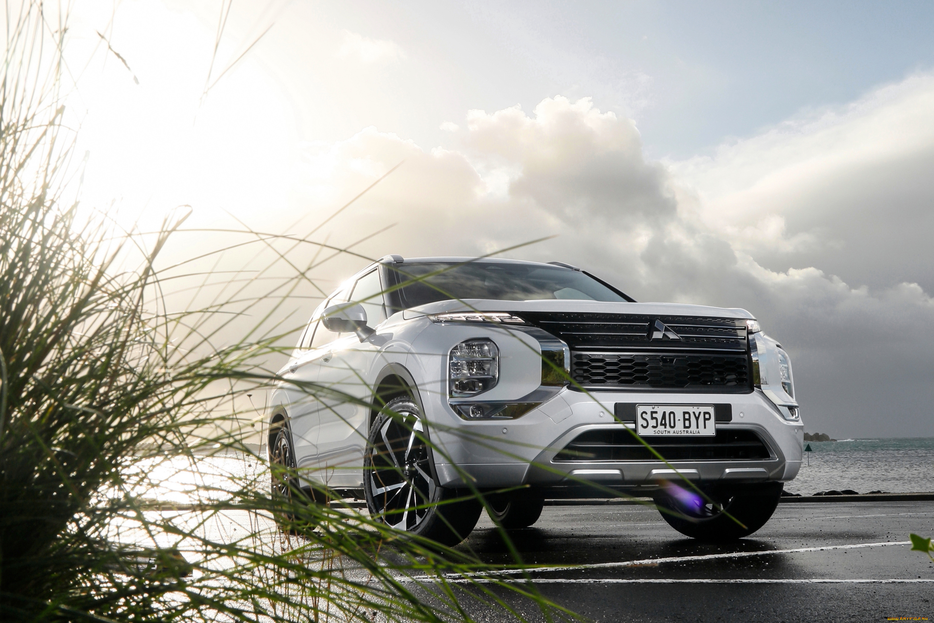 автомобили, mitsubishi