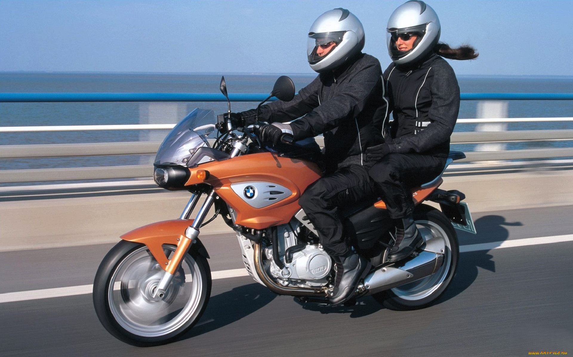 мотоциклы, bmw, мотоцикл, оранжевый, пассажиры, мотоциклисты, скорость, дорога