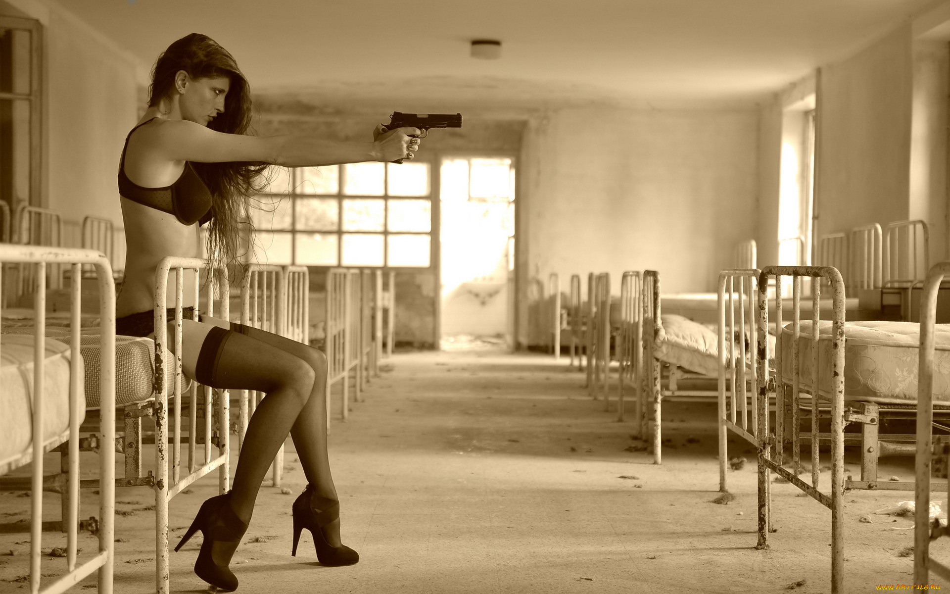 -Unsort, Девушки, с, оружием, девушки, unsort, оружием, кровать, оружие