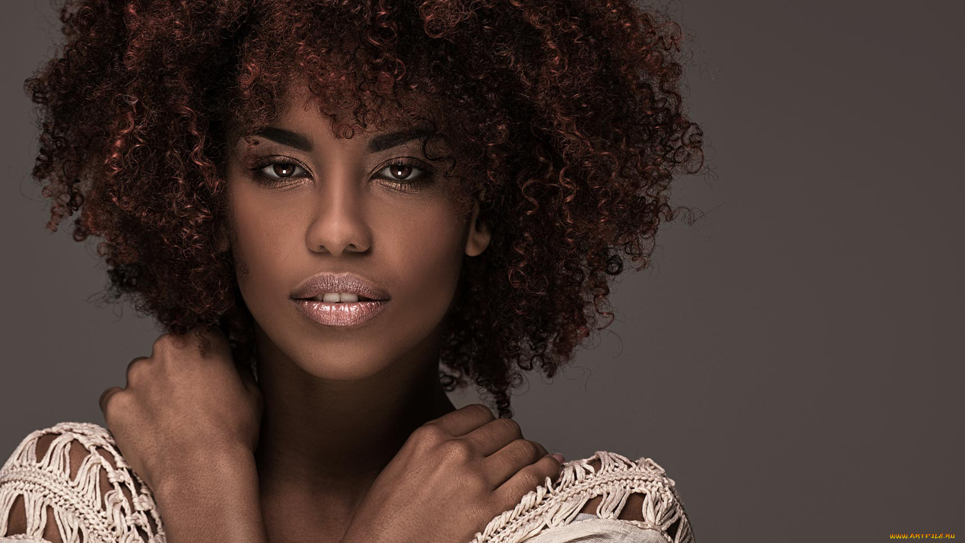 девушки, -unsort, , лица, , портреты, причёска, красотка, портрет, макияж, взгляд, мулатка, лицо, чернокожая, темнокожая, девушка