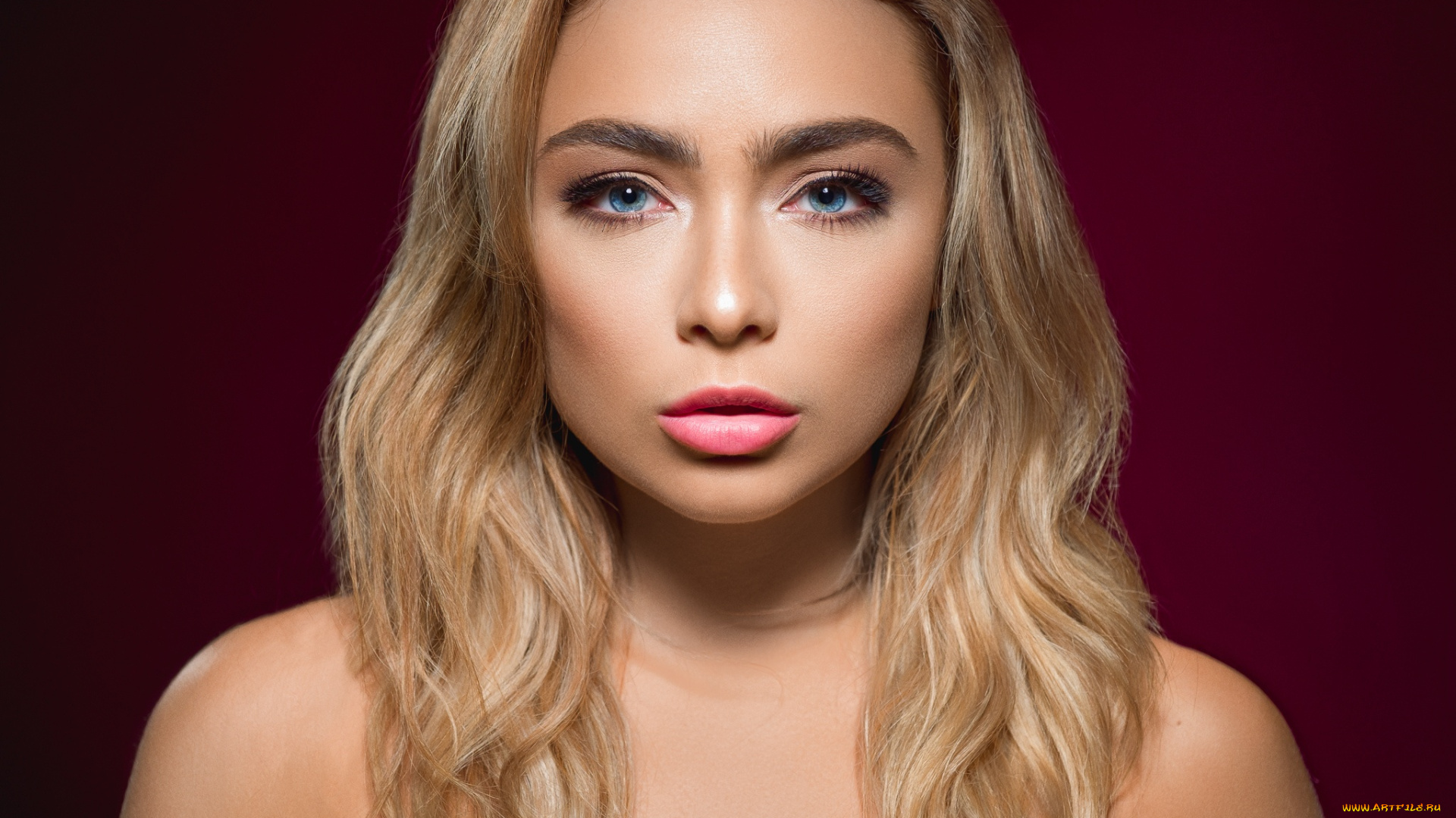 девушка, -, girl, девушки, -, лица, , портреты, девушка, женщина, блондинка, светловолосая, сексуальная, модель, звезда, позирует, разная, обувь, верхняя, стильная, одежда, нижнее, эротическое, бельё, трусы, лифчик, колготки, чулки, аксессуары, макияж, и, множество, элементов, на, фотографии