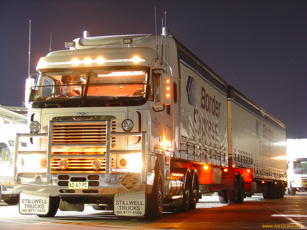 автомобили, freightliner