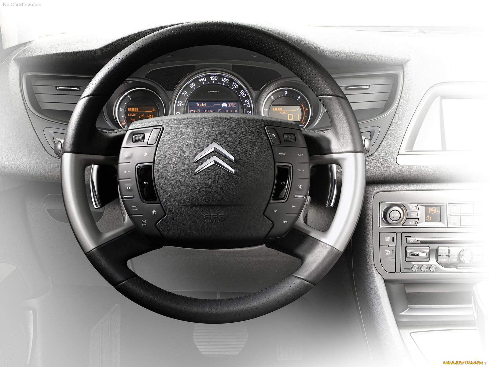 автомобили, спидометры, торпедо