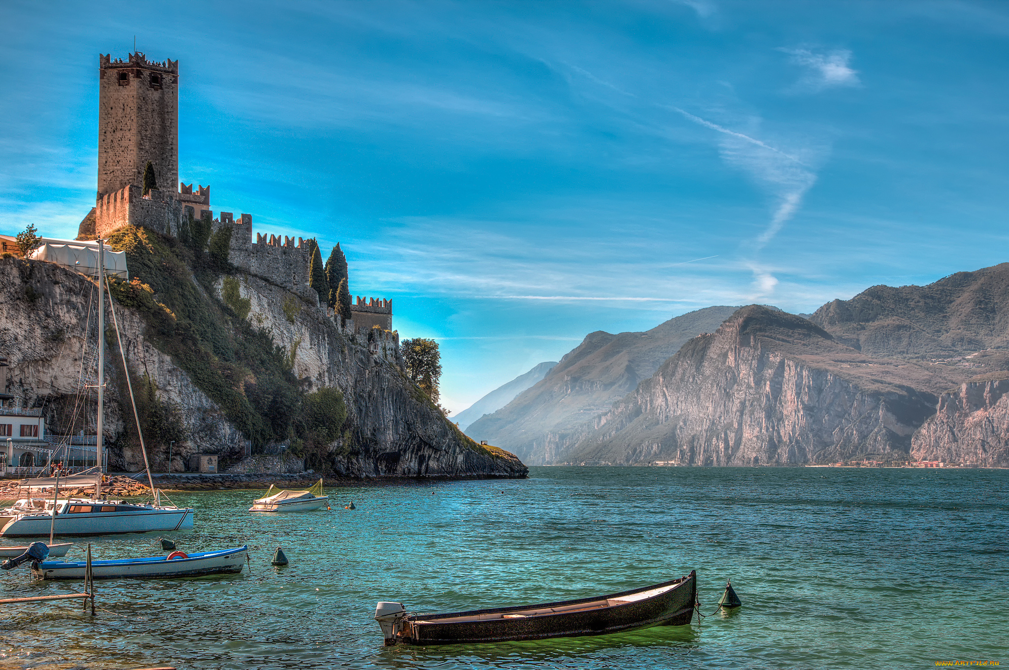 lake, garda, , malcesene, корабли, разные, вместе, крепость, скалы, залив, озеро