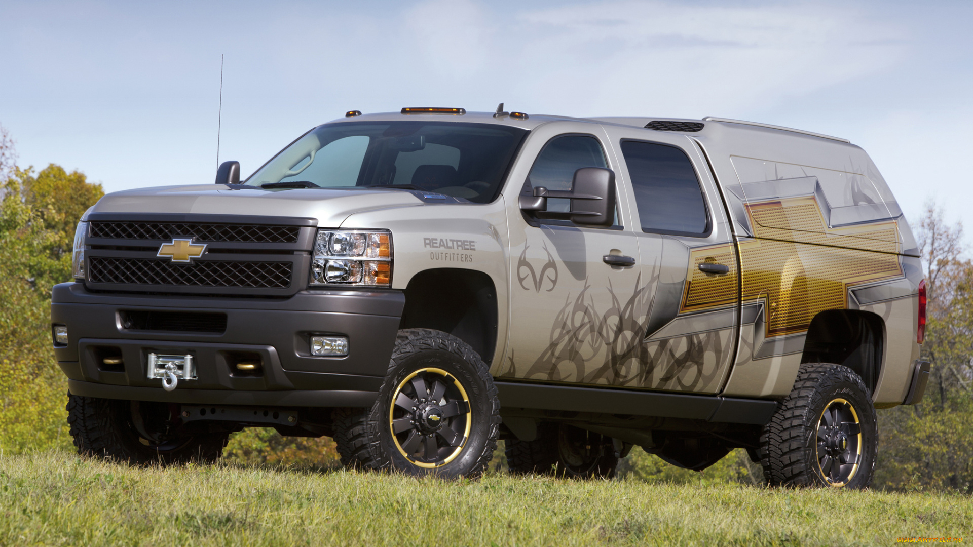 автомобили, chevrolet, джип, silverado, шевроле, внедорожник, 2500, hd, концепт, realtree, concept, небо, сильверадо, передок, трава