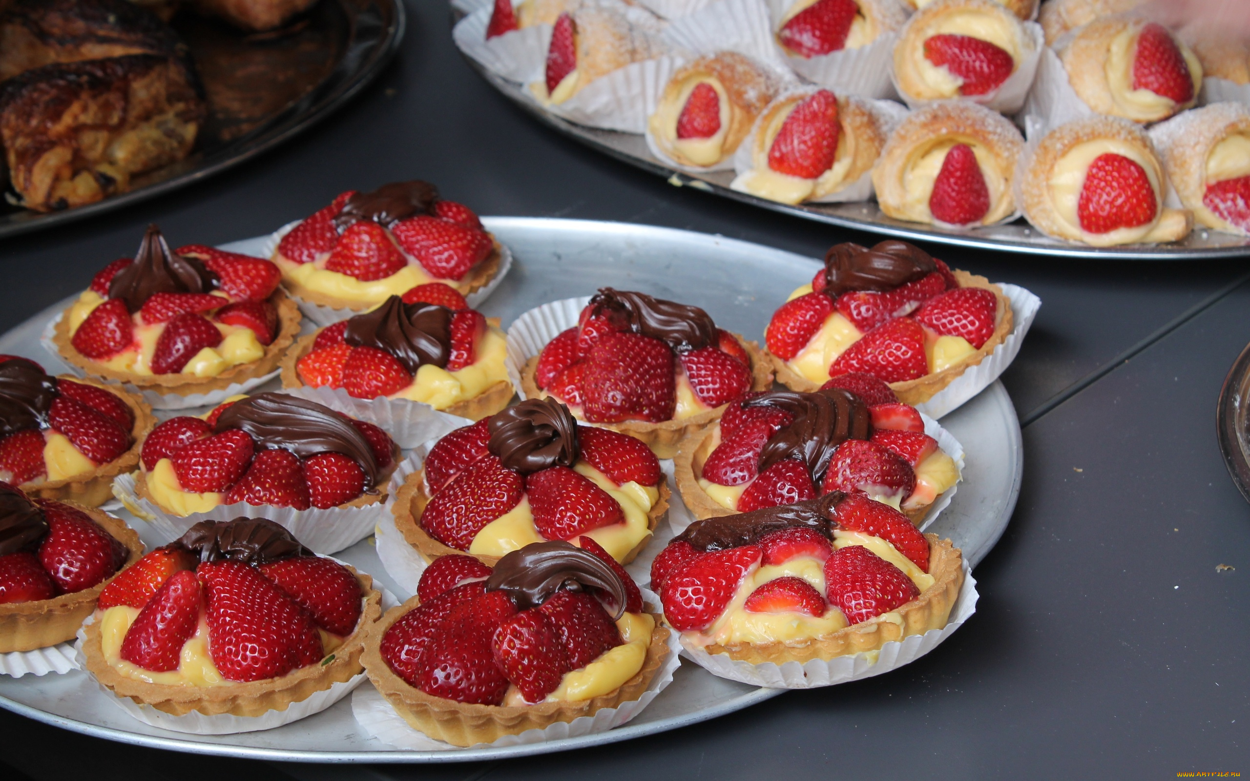 еда, пирожные, , кексы, , печенье, ягоды, клубника, крем